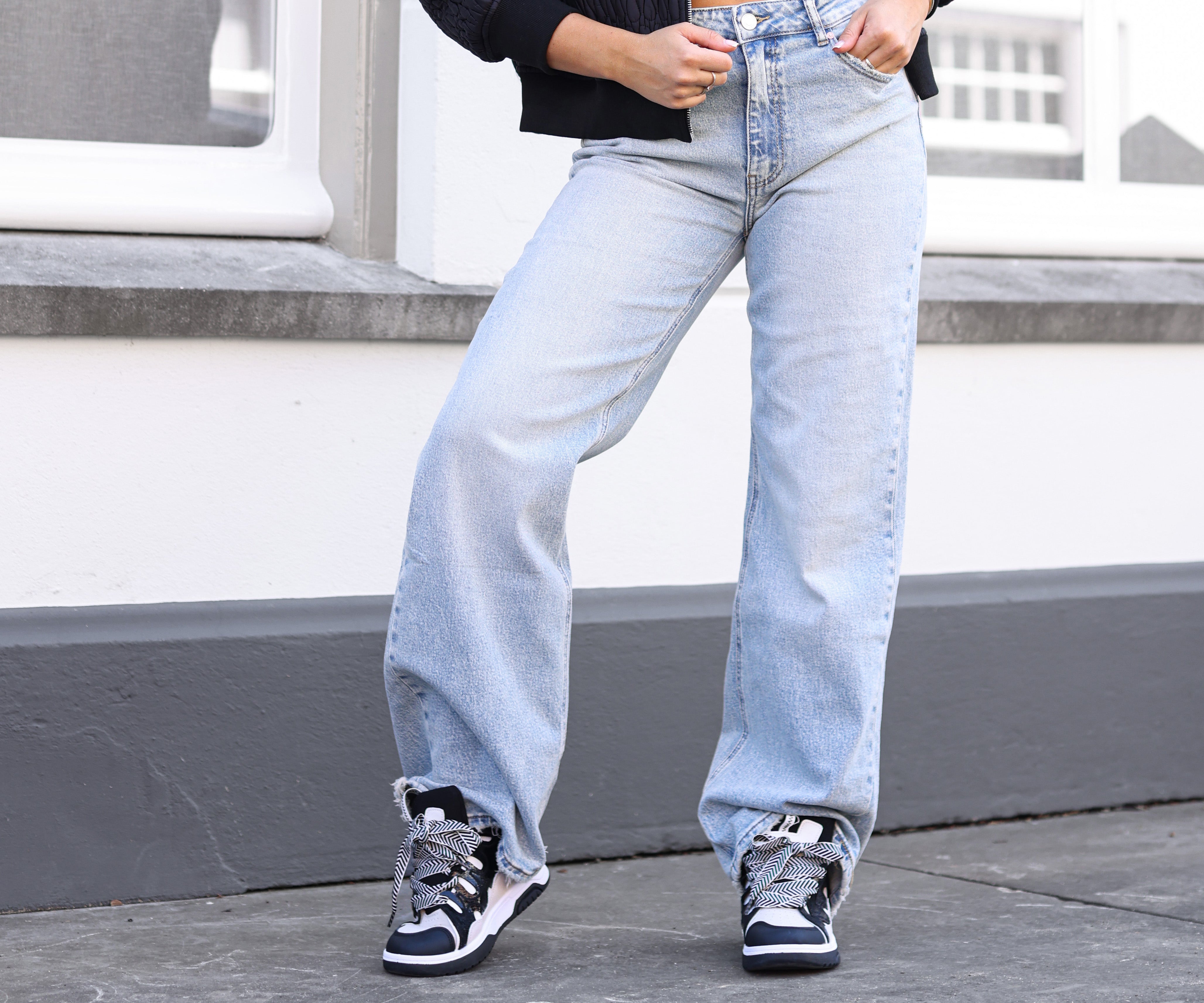 Dit moet je weten voordat je een Queen Hearts-jeans koopt