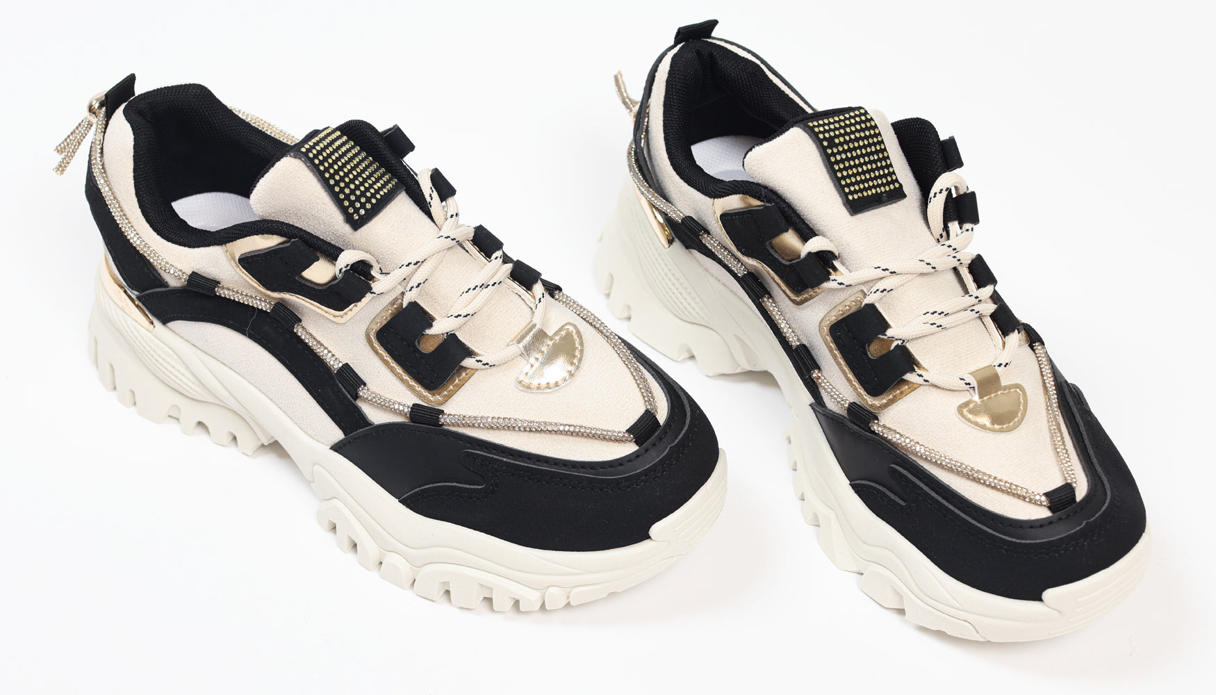 Wij zijn gek op sneakers en dit is waarom!