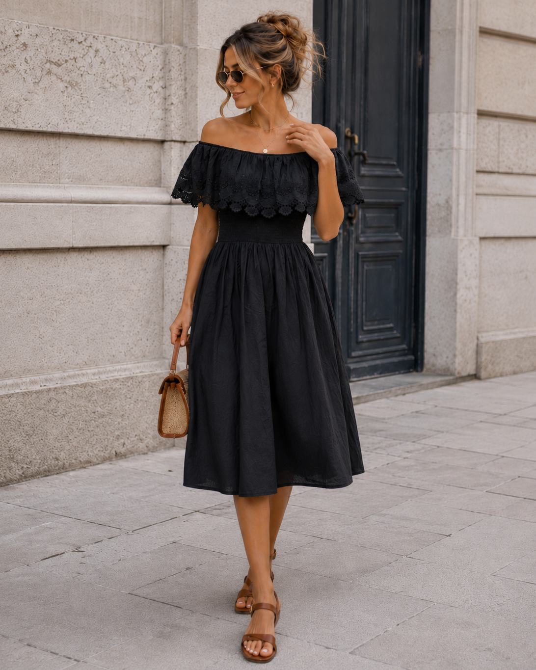 Off-shoulder jurk met broderie Bibi Zwart