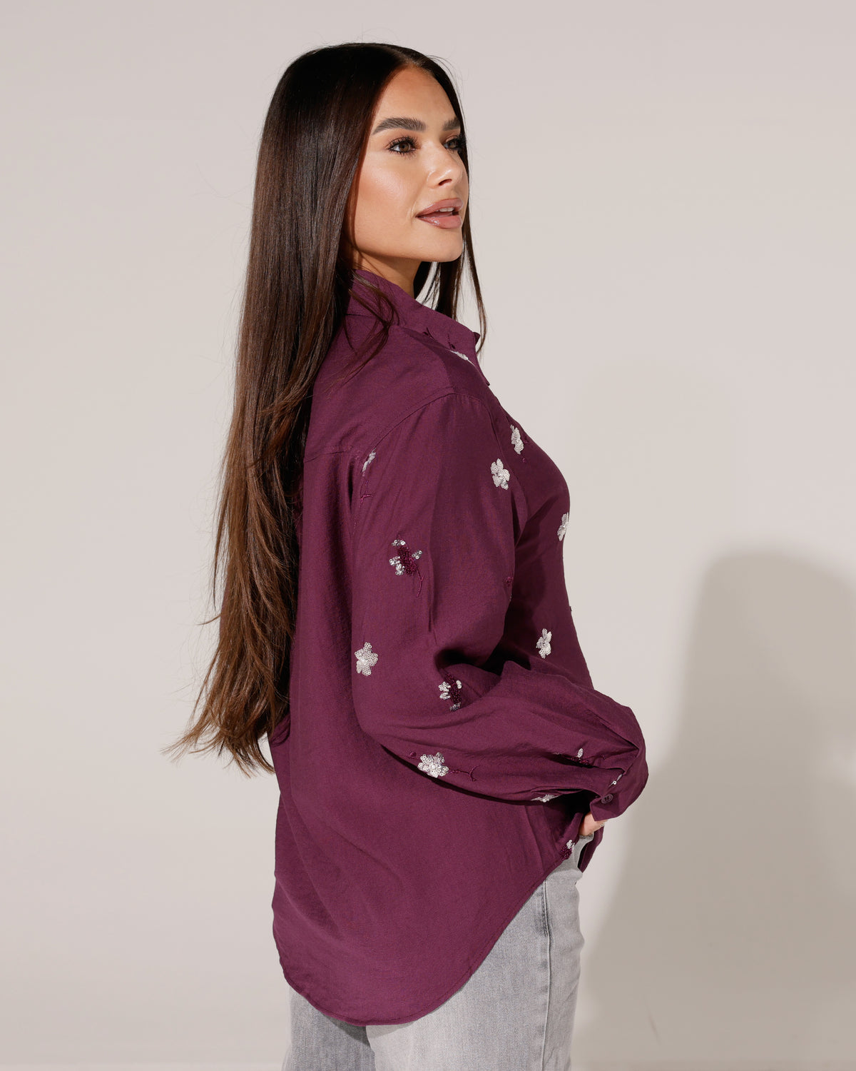 Blouse met bloemen van pailletten Ansh Paars