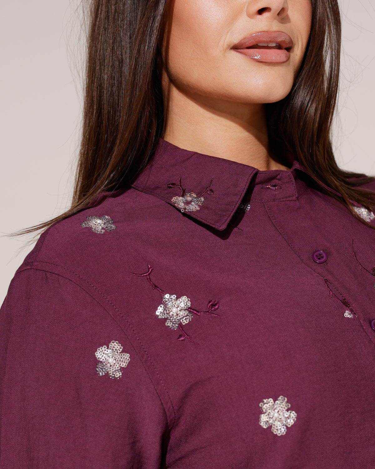 Blouse met bloemen van pailletten Ansh Paars