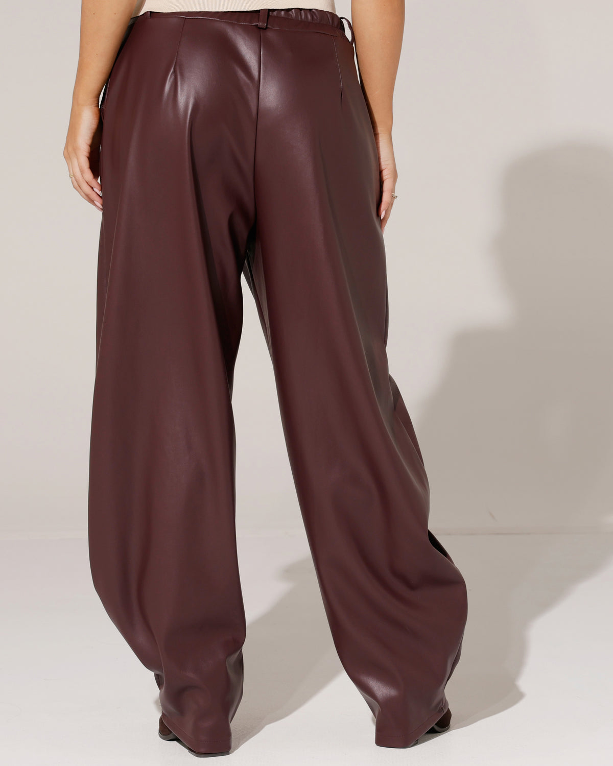 Leatherlook ballon broek Maaike Aubergine