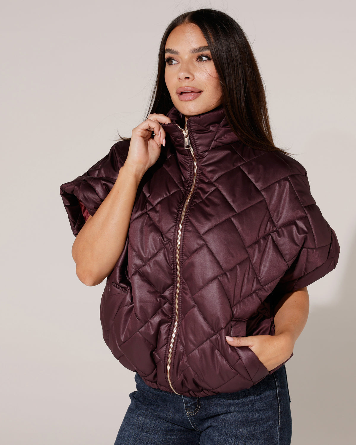 Gewatteerd jacket met korte mouwen Mindey Aubergine
