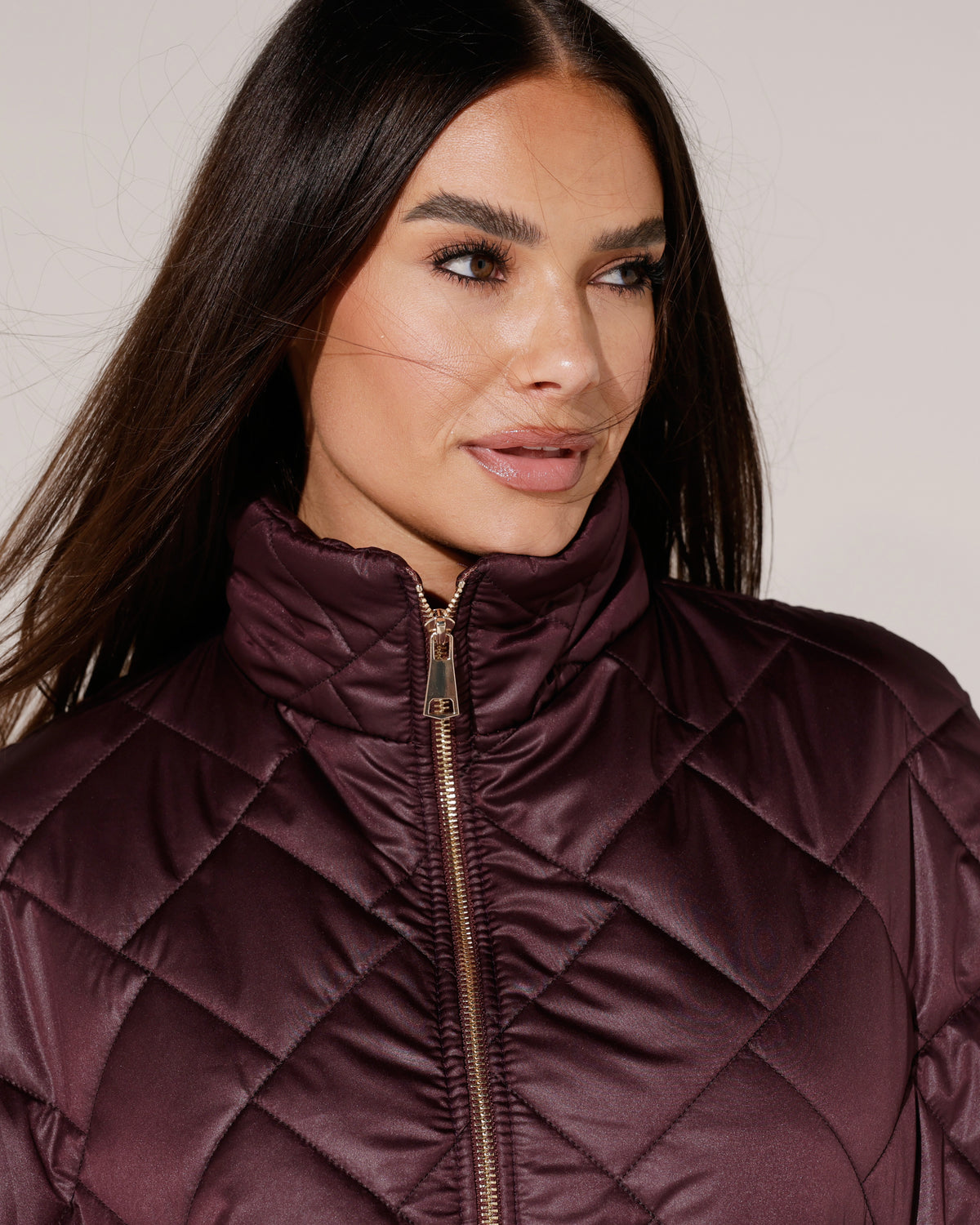 Gewatteerd jacket met korte mouwen Mindey Aubergine