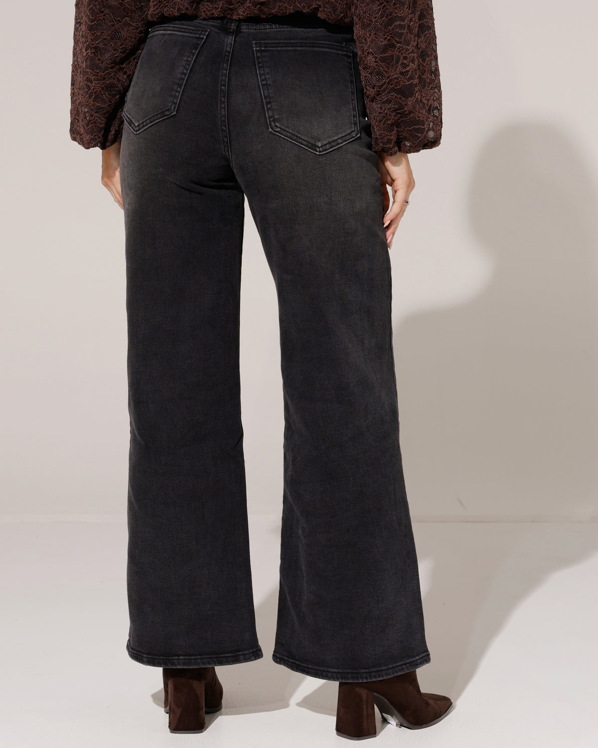 Ana & Lucy | Wide leg jeans Noemie-4 Donkergrijs
