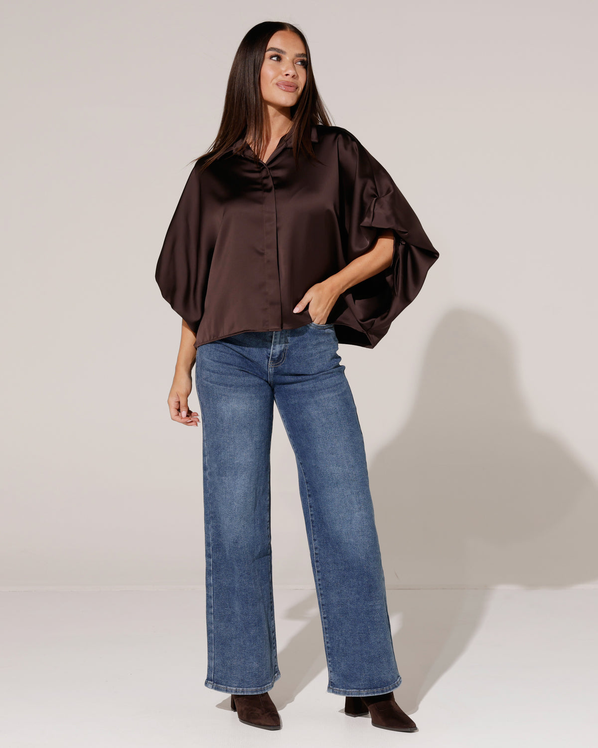 Blouse met satijnlook Liva Donkerbruin