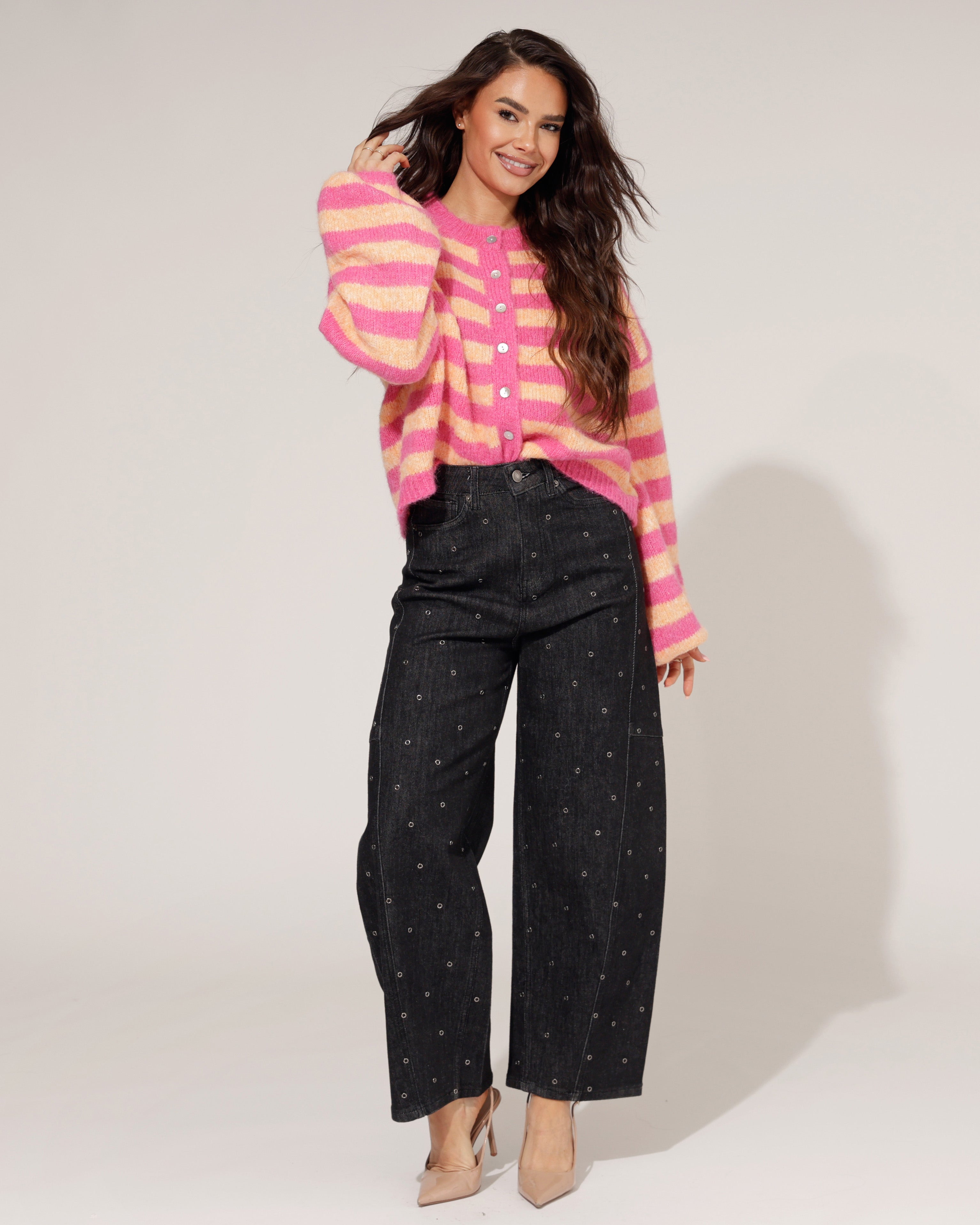 donkergrijze barrel jeans dames met zilverkleurige studs Jewelly - 2