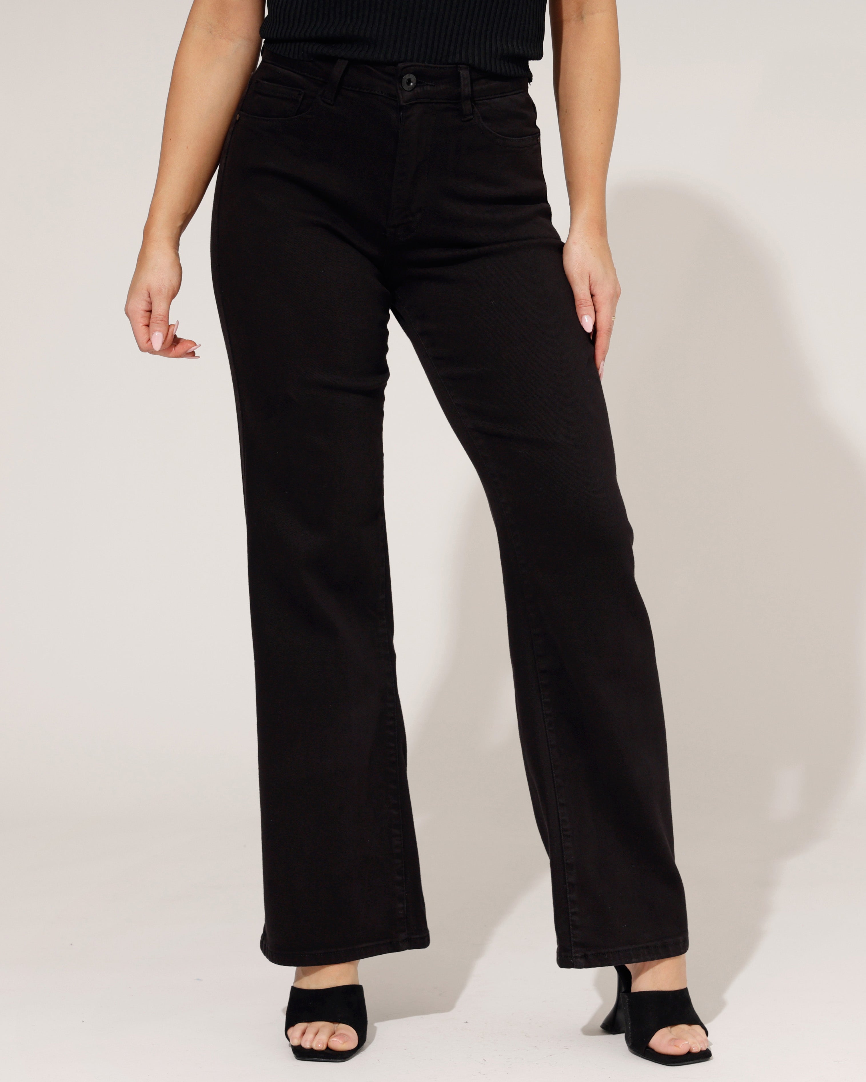 Laulia | Wide leg jeans (Mid) Yara-7 Zwart