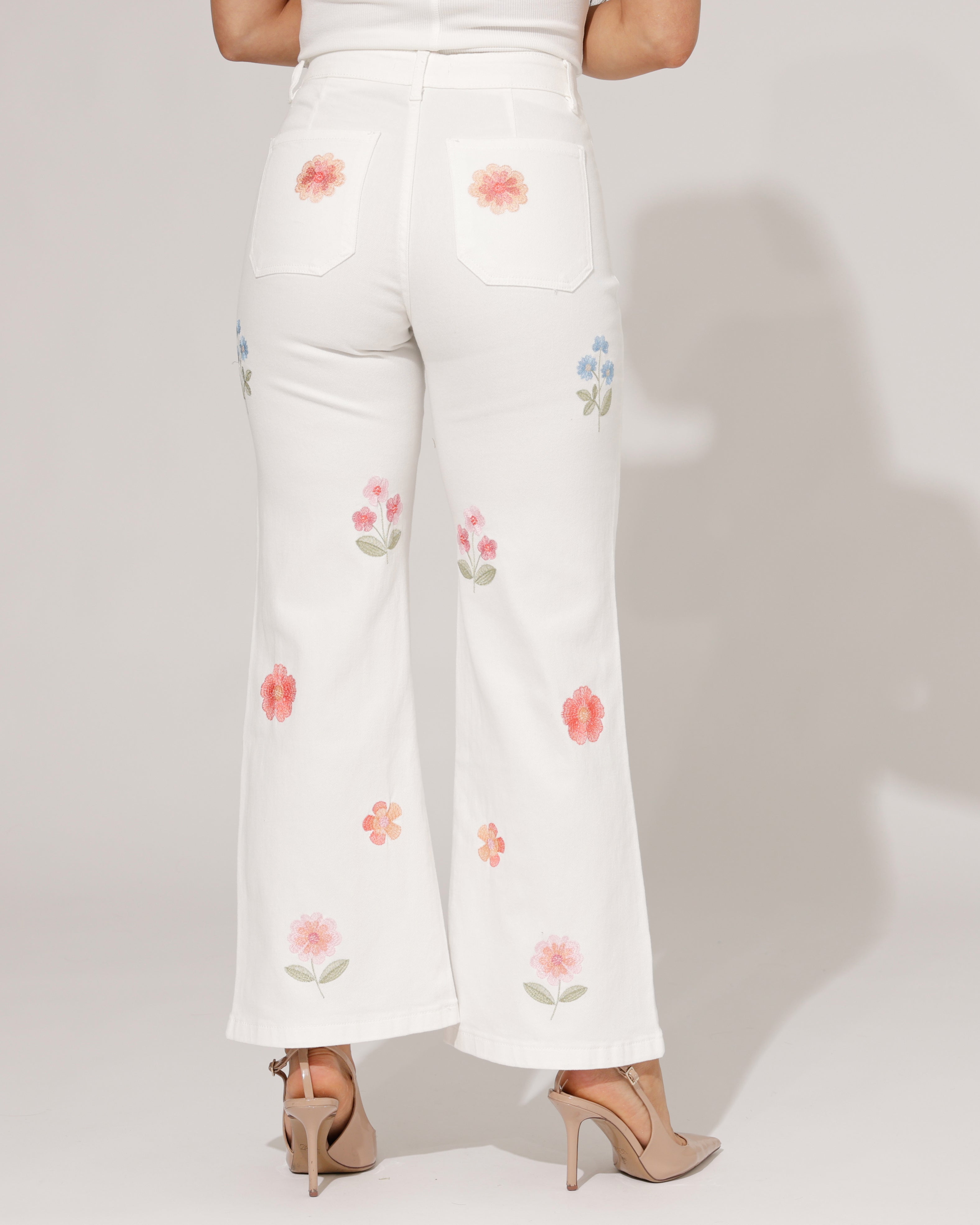 Maison Onado | Wide leg jeans met bloemen Bibi-OW Wit