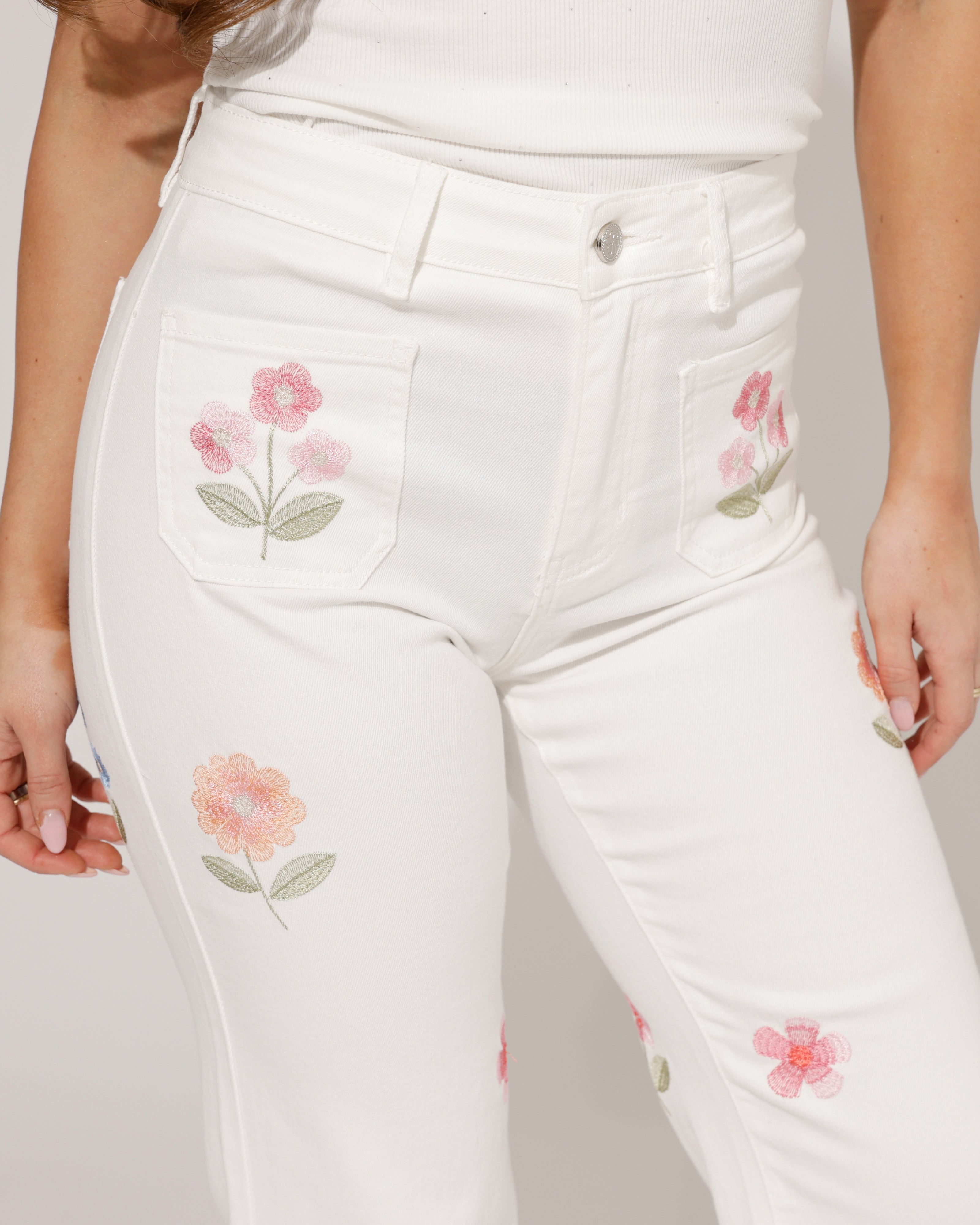 Maison Onado | Wide leg jeans met bloemen Bibi-OW Wit
