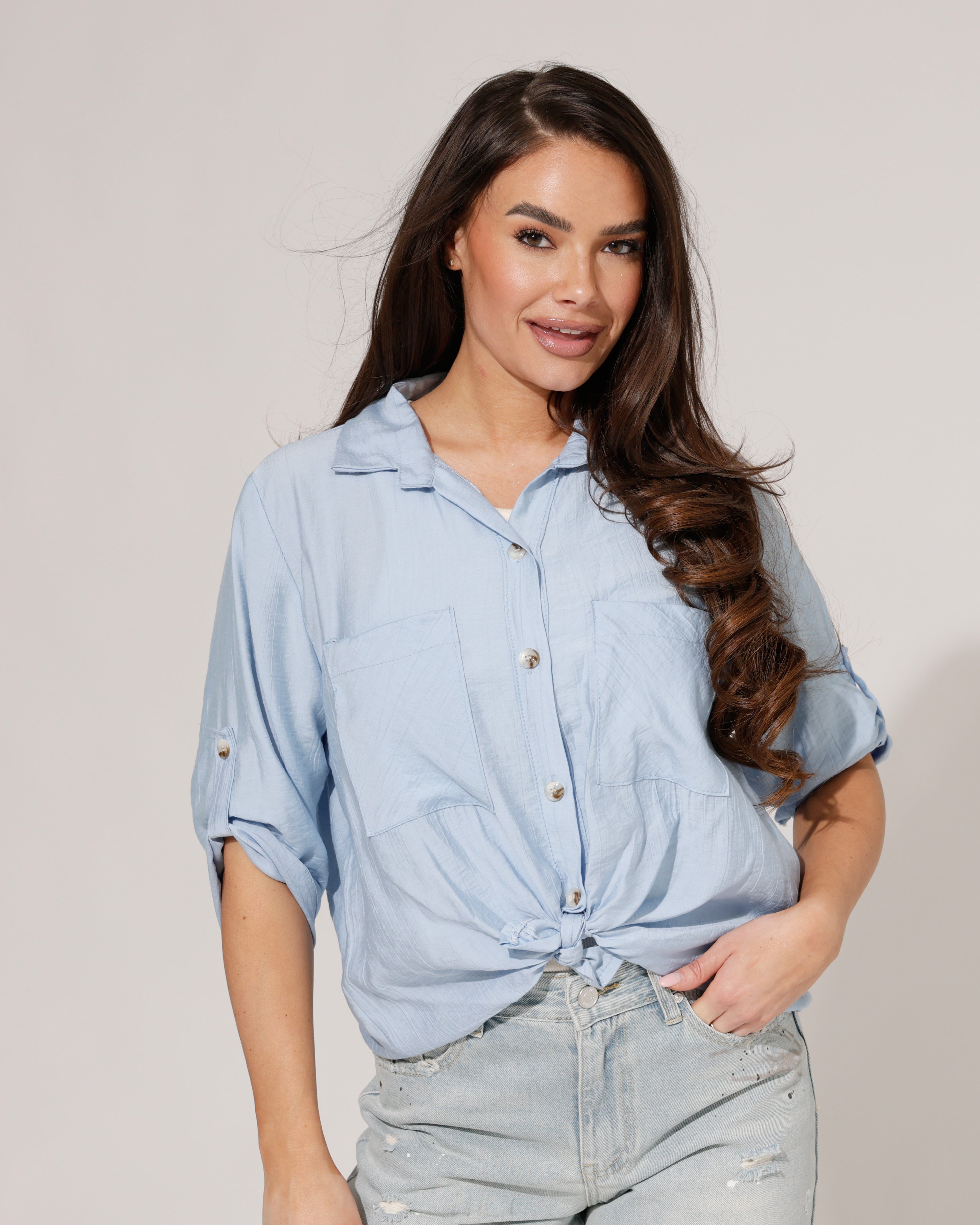 Blouse met knoop Milou Lichtblauw