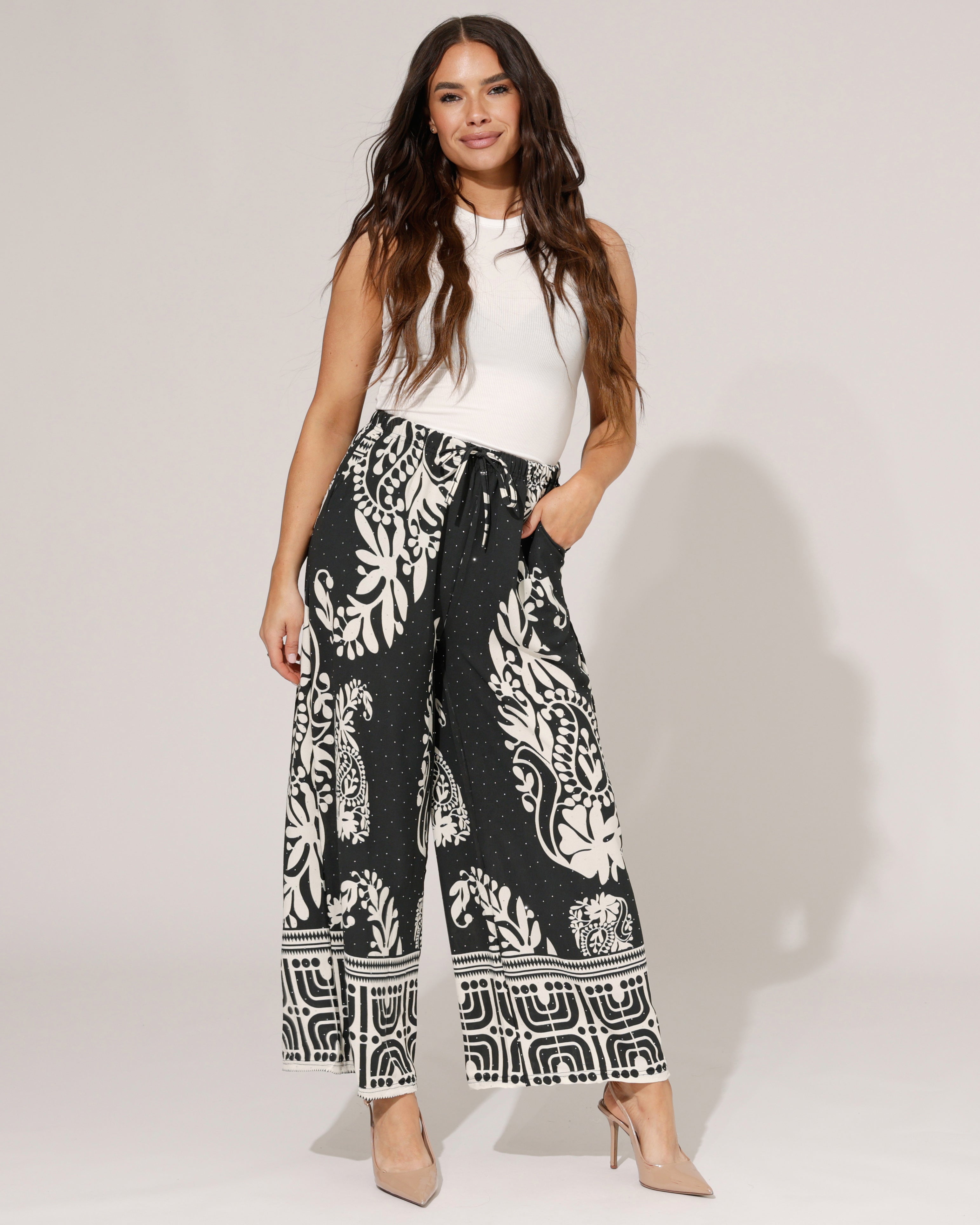 Wijde broek paisley print Farah Zwart