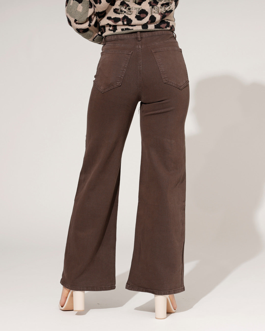 Jewelly | Wide leg jeans Lina Bruin