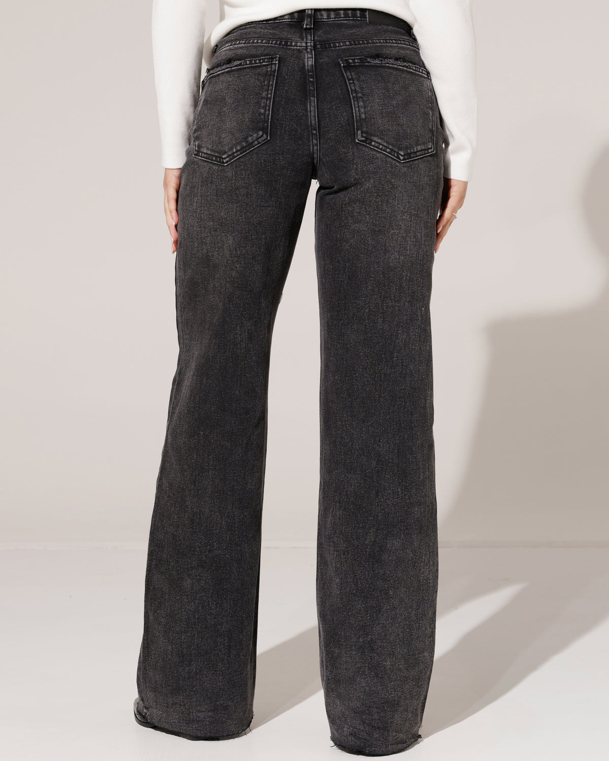 Queen Hearts | Wide leg jeans TALL Misty-2 Donkergrijs
