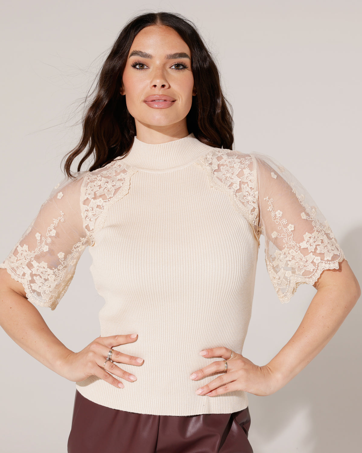 Top met voile mouw Izzy Beige