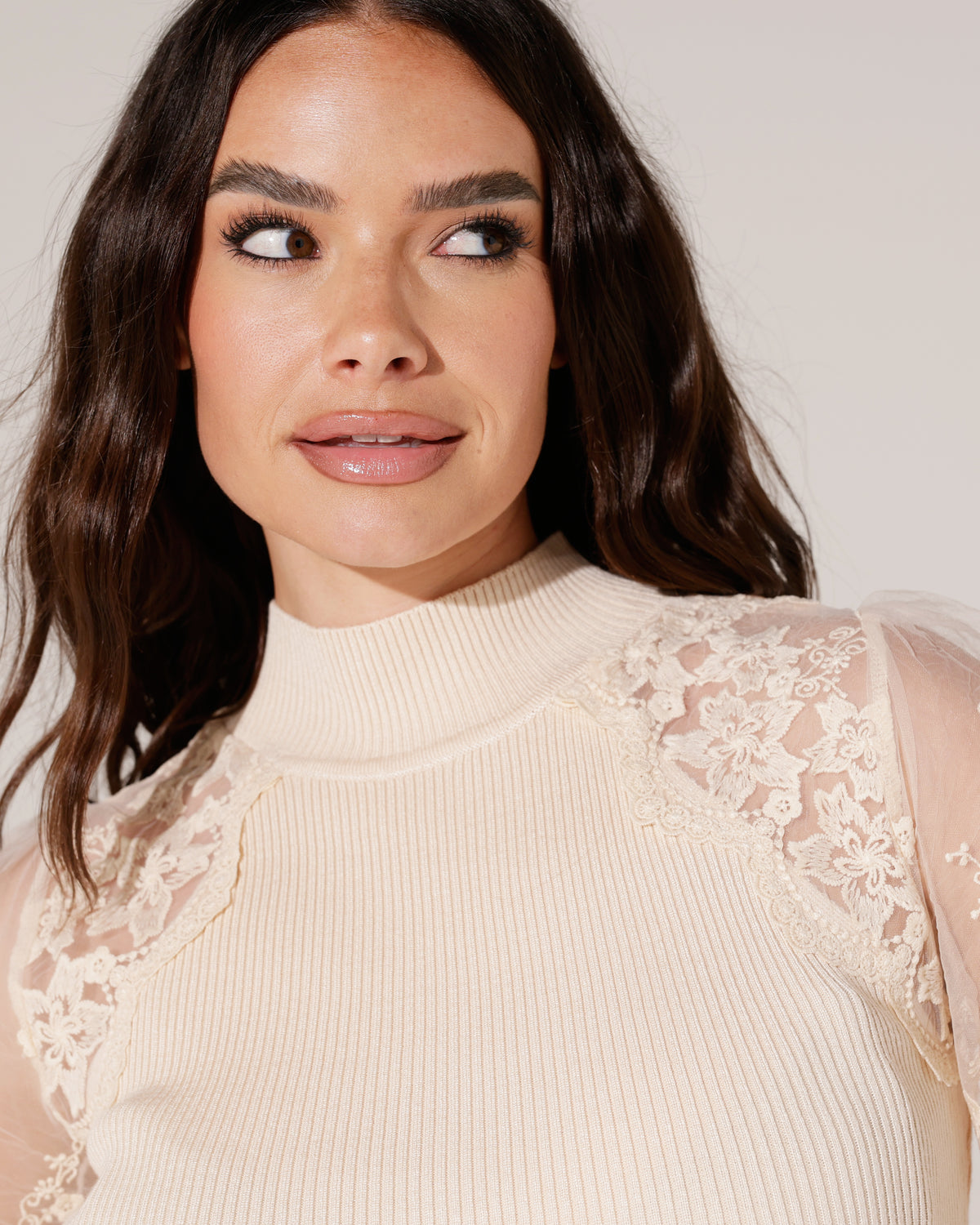 Top met voile mouw Izzy Beige