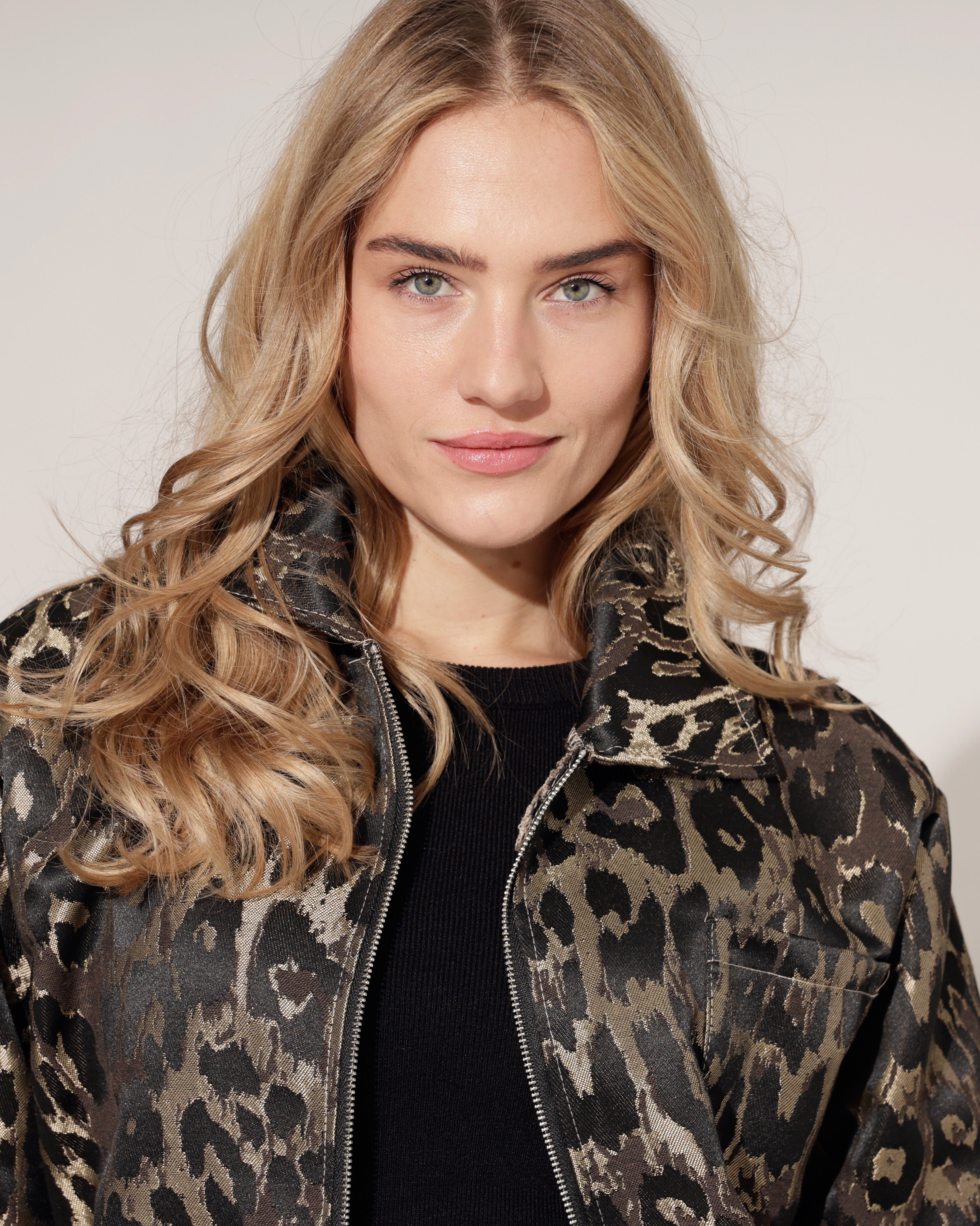 Bomberjacket Jasmine Bruin