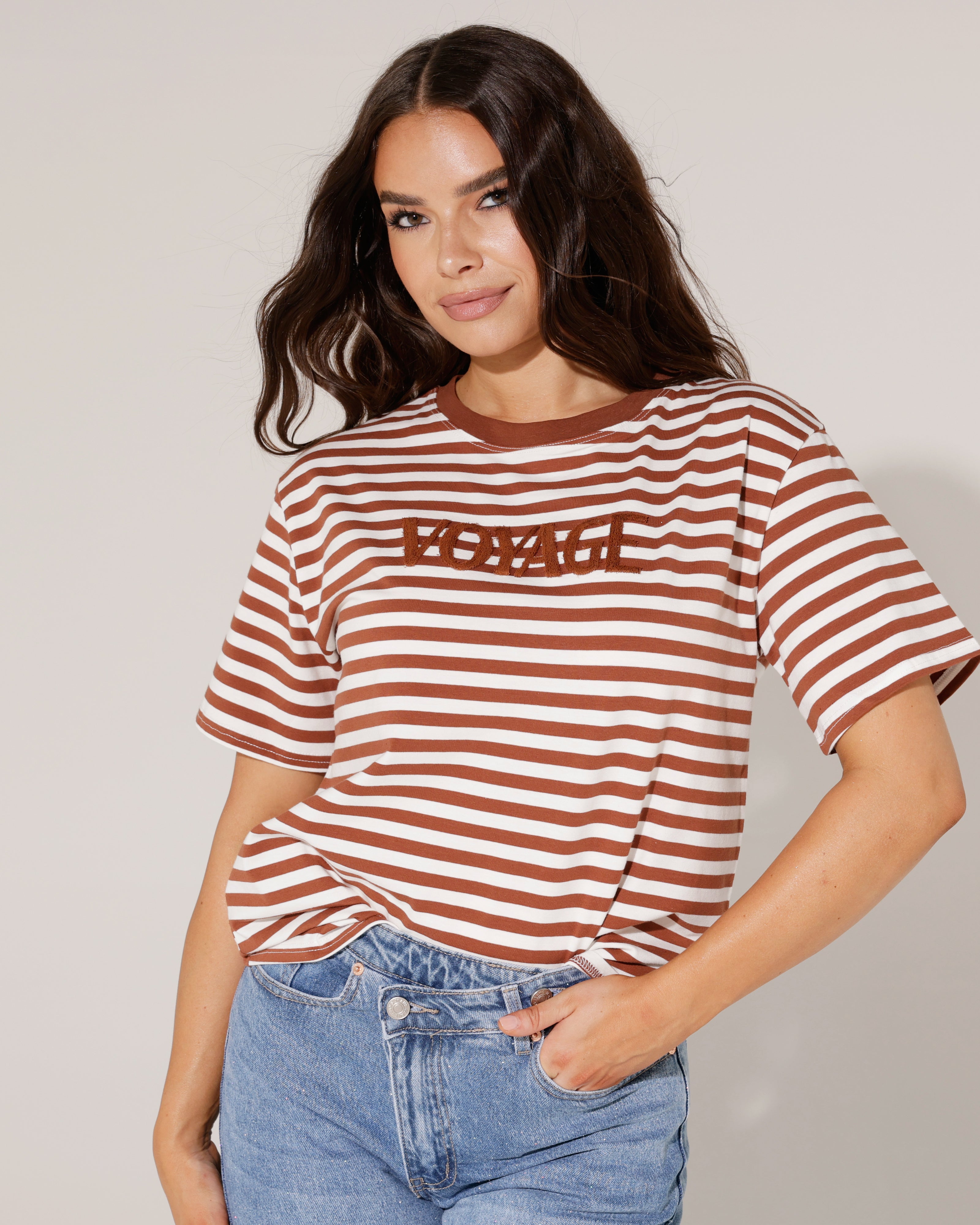 Gestreept T-shirt Voyage Bruin