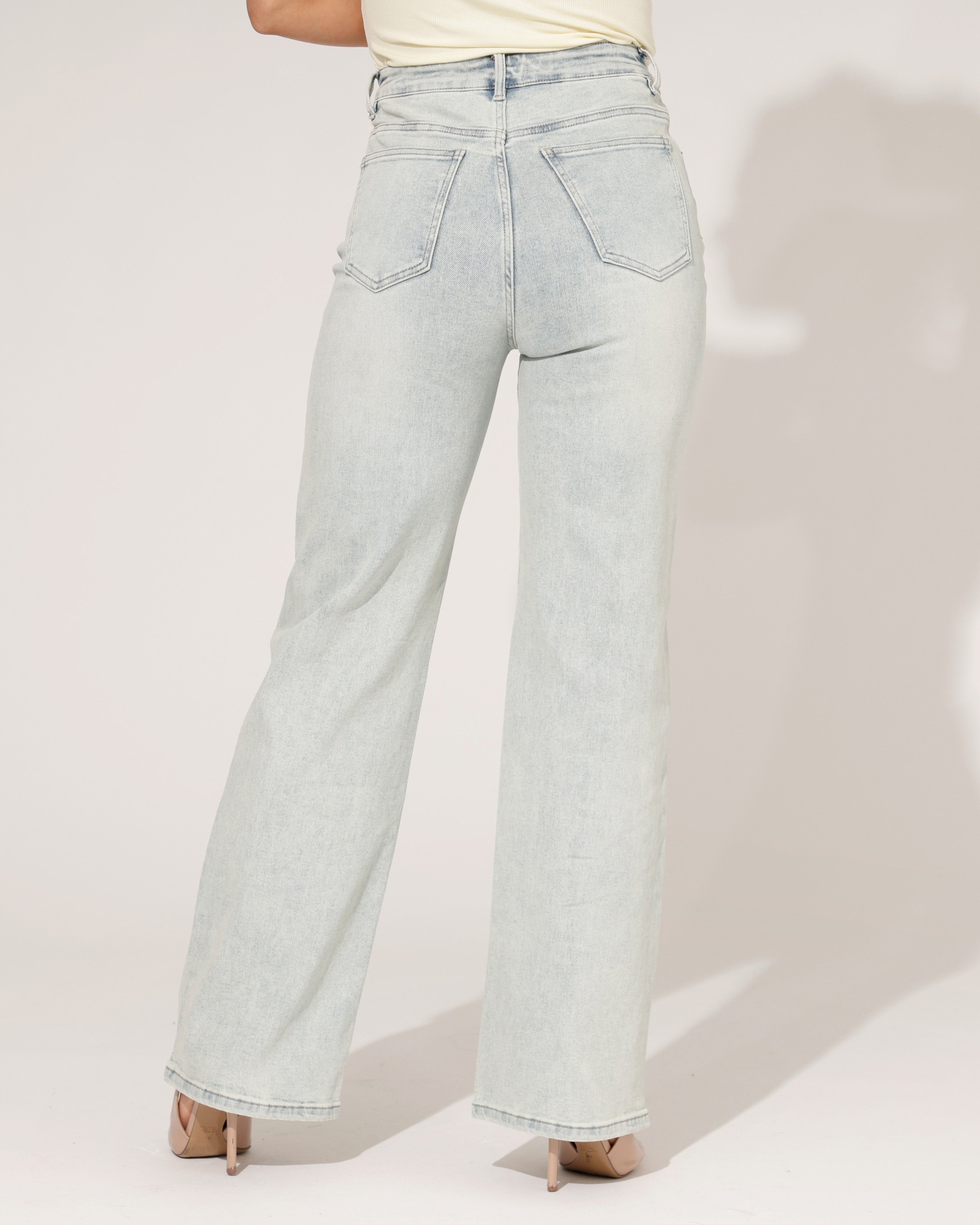Laulia | Wide leg jeans Flo-5 Lichtblauw