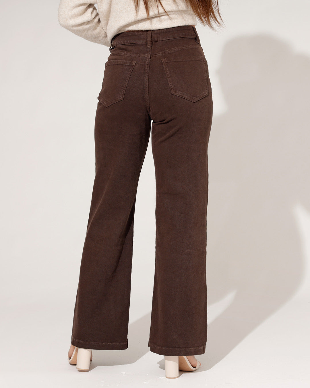 Jewelly | Wide leg jeans Lina Bruin