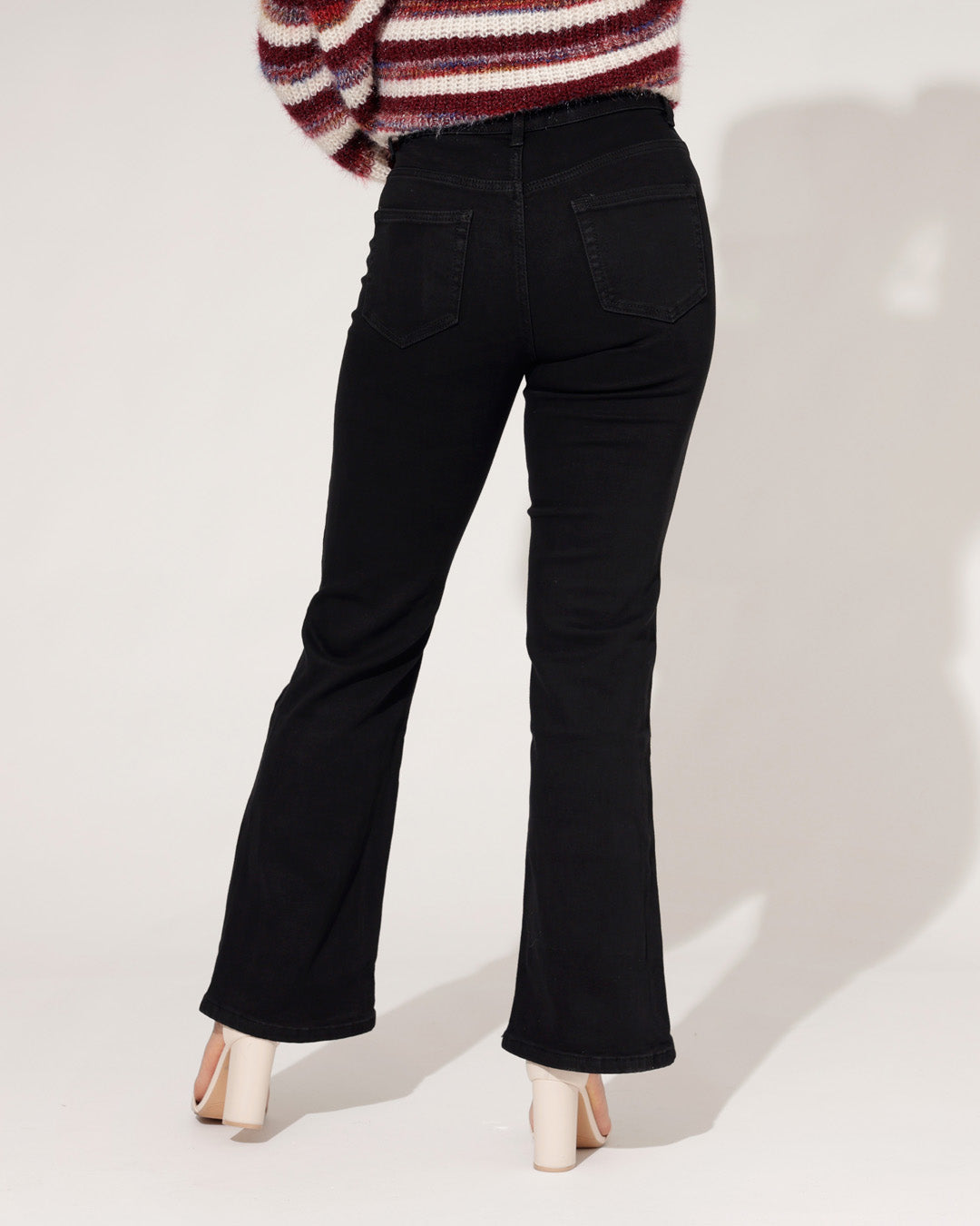Redseventy | Flared jeans Kelly-2 Zwart