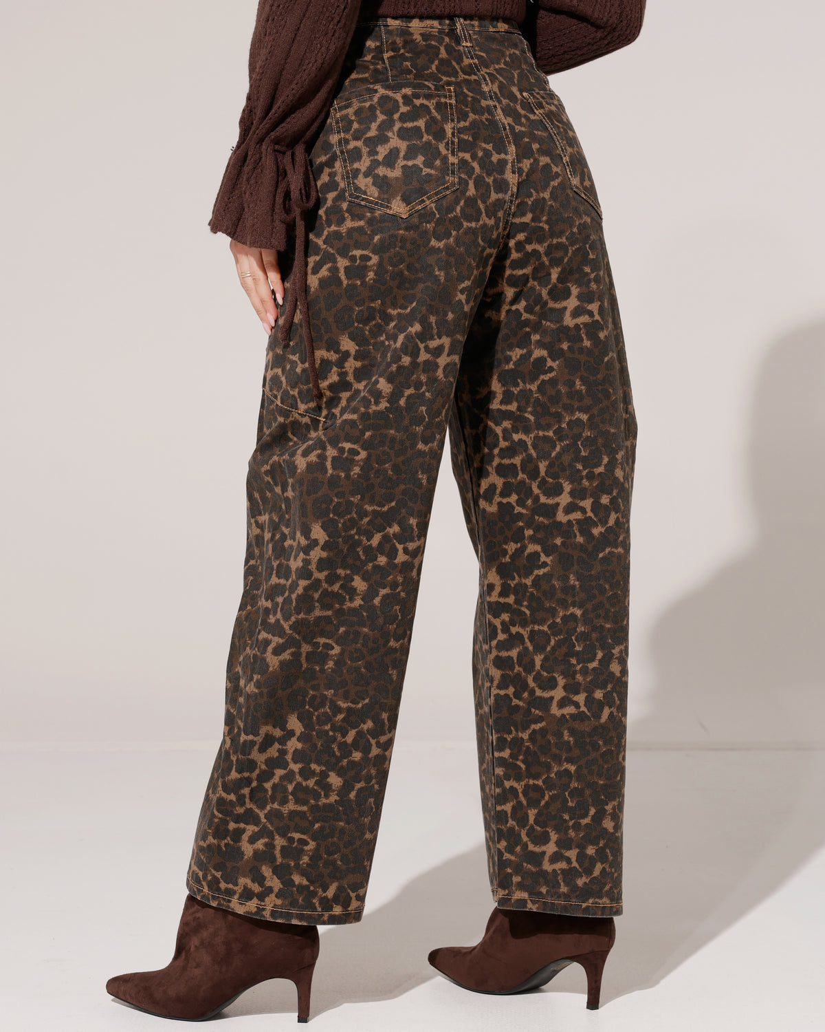 Jewelly | Ballon jeans met studs Yazz Panter Bruin