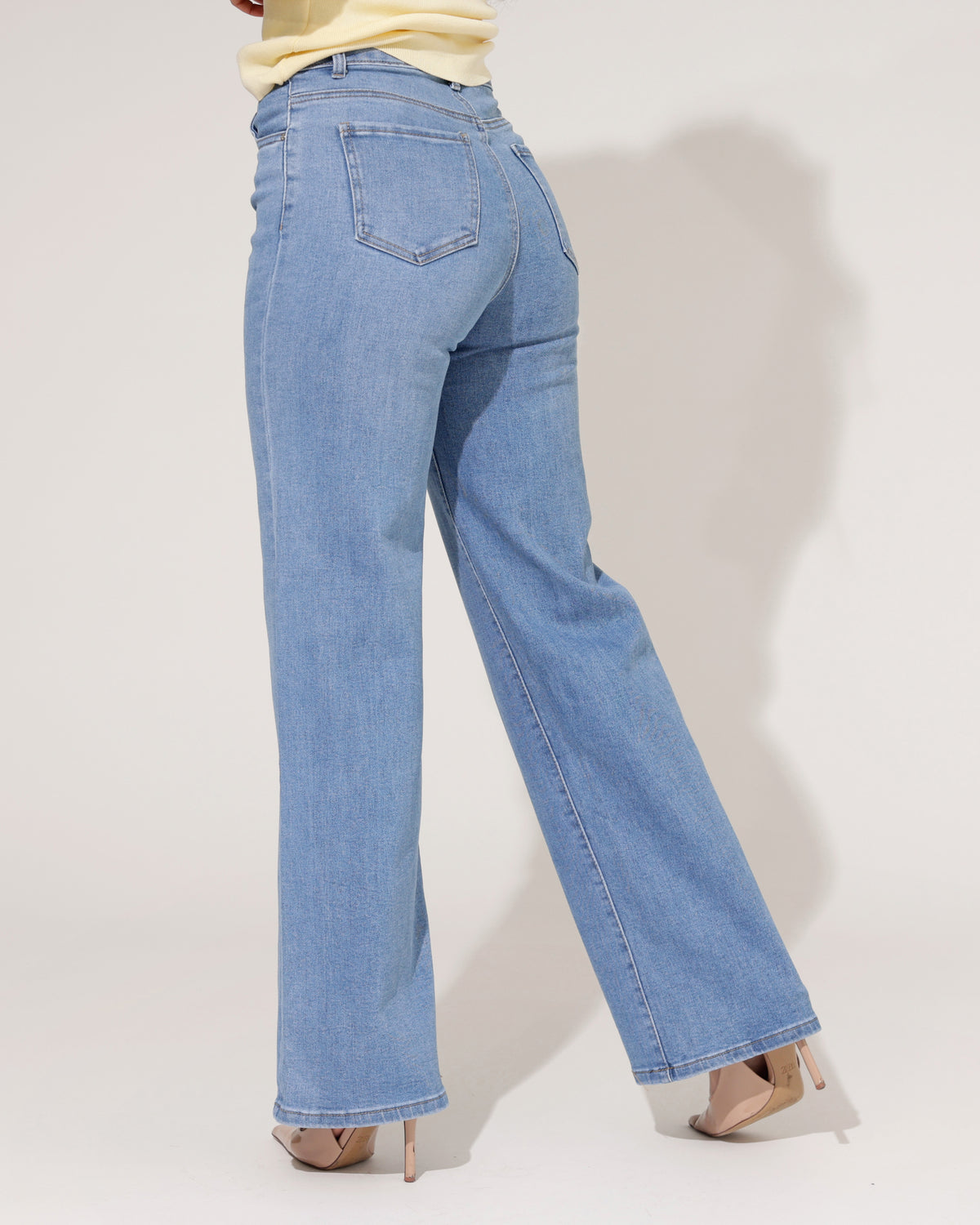 Goodies Wide leg jeans Jenn in lichtblauw, zijaanzicht