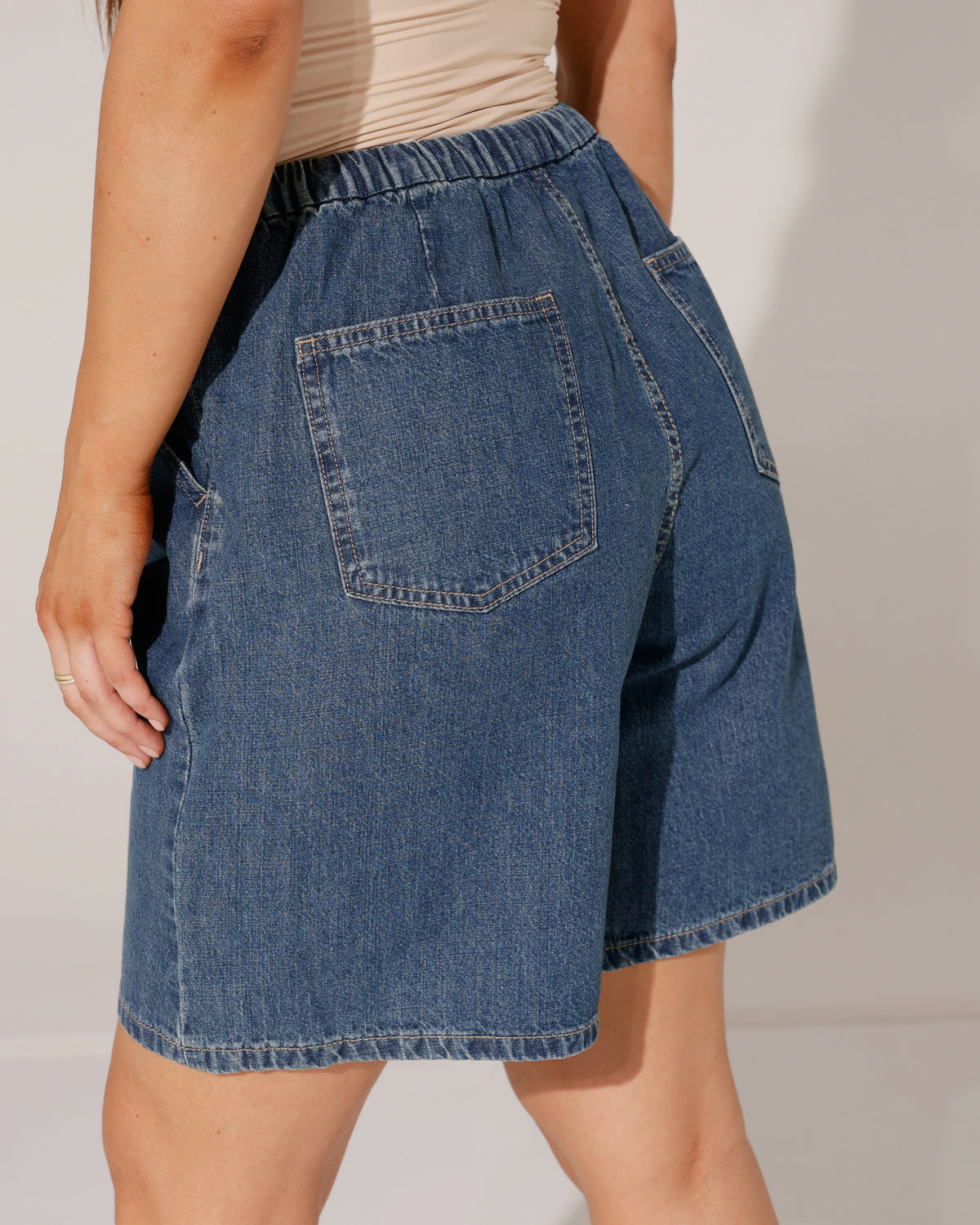 Laulia Denim short Chloe in blauw, extra aanzicht 5