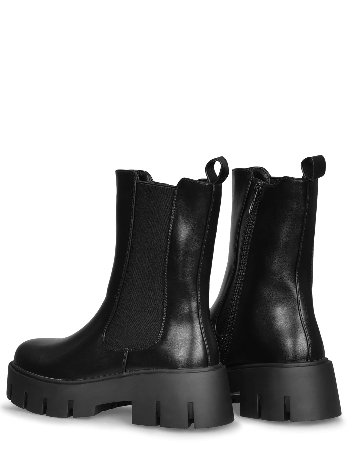 Boot Maaik Zwart