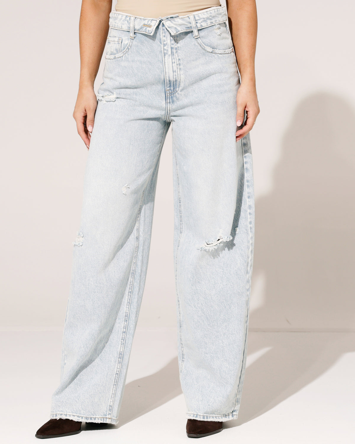 Queen Hearts Baggy wide leg jeans met omslag Deb-1 in lichtblauw
