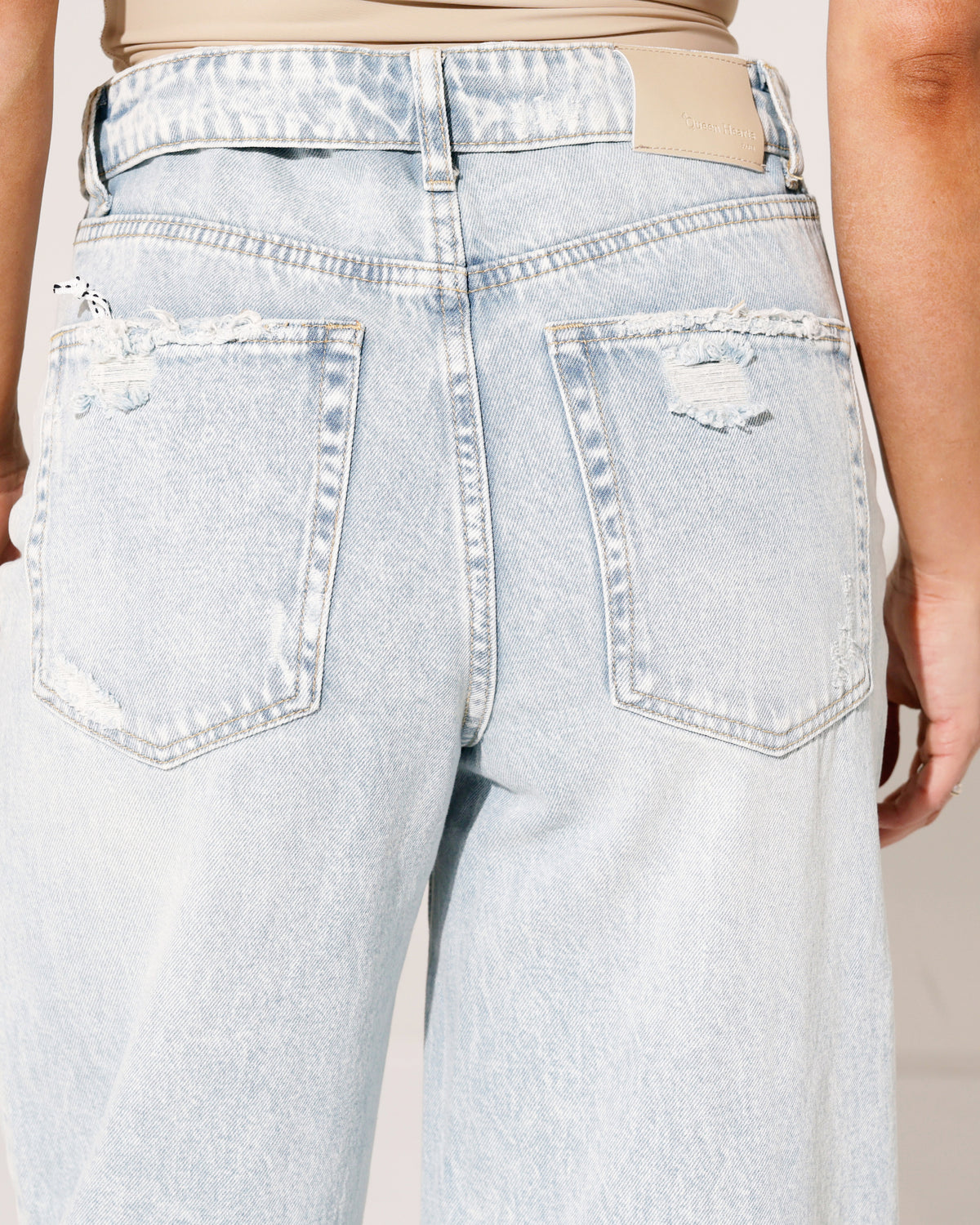 Queen Hearts Baggy wide leg jeans met omslag Deb-1 in lichtblauw, extra aanzicht 3
