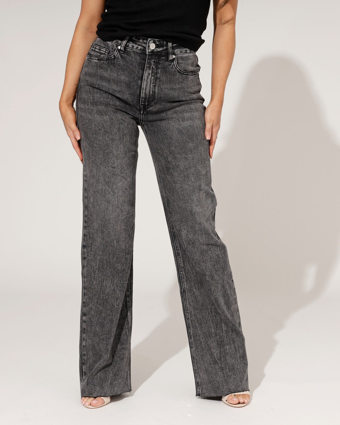 Queen Hearts | Wide leg jeans Nina-3 Zwart