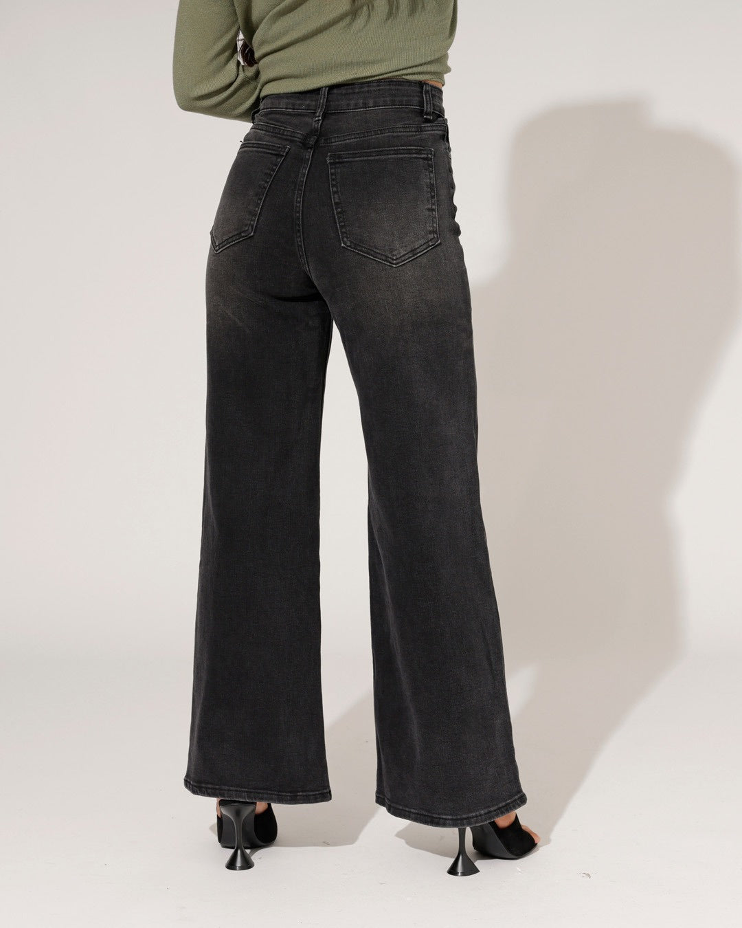 Ana & Lucy | Wide leg jeans Noe-4 Donkergrijs