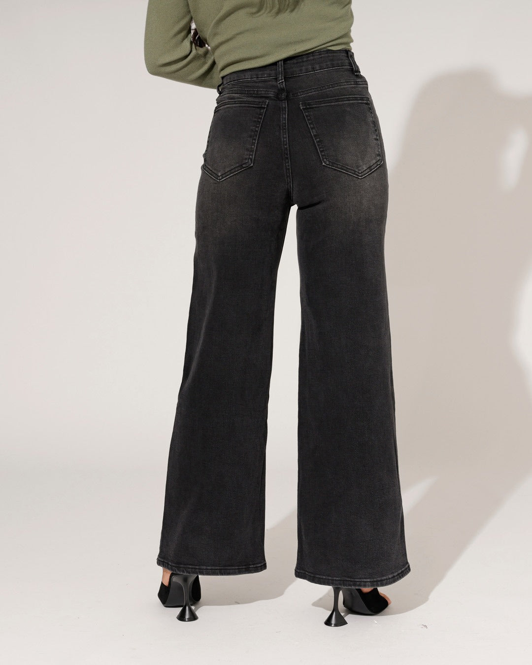 Ana & Lucy | Wide leg jeans Noe-4 Donkergrijs