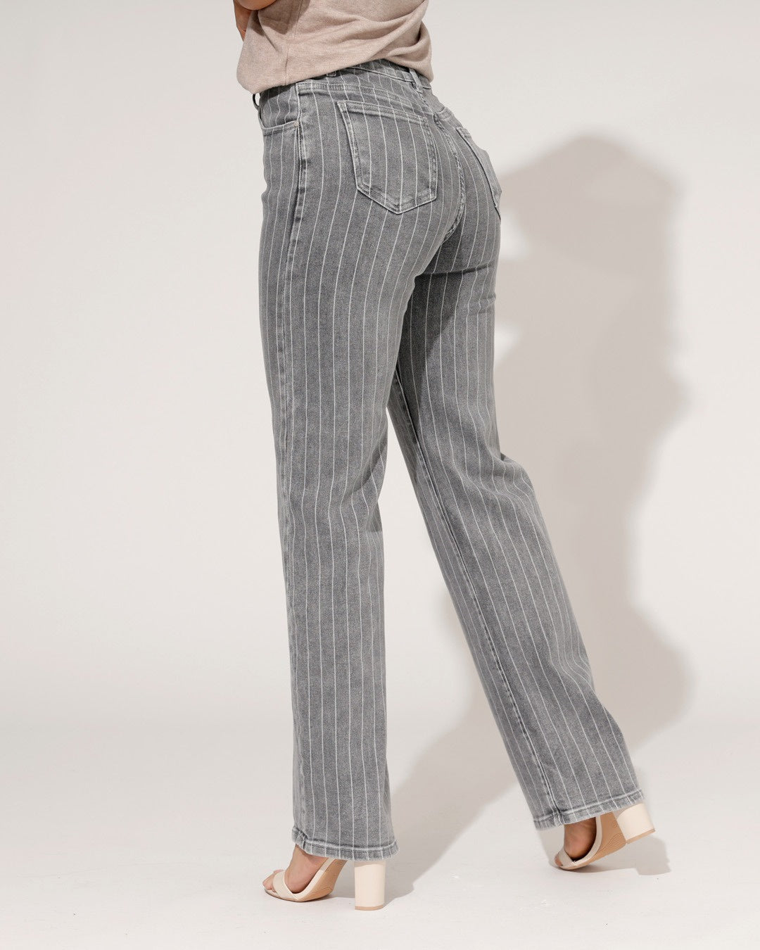 Hello Miss | Wide leg jeans Kiki-3 Grijs