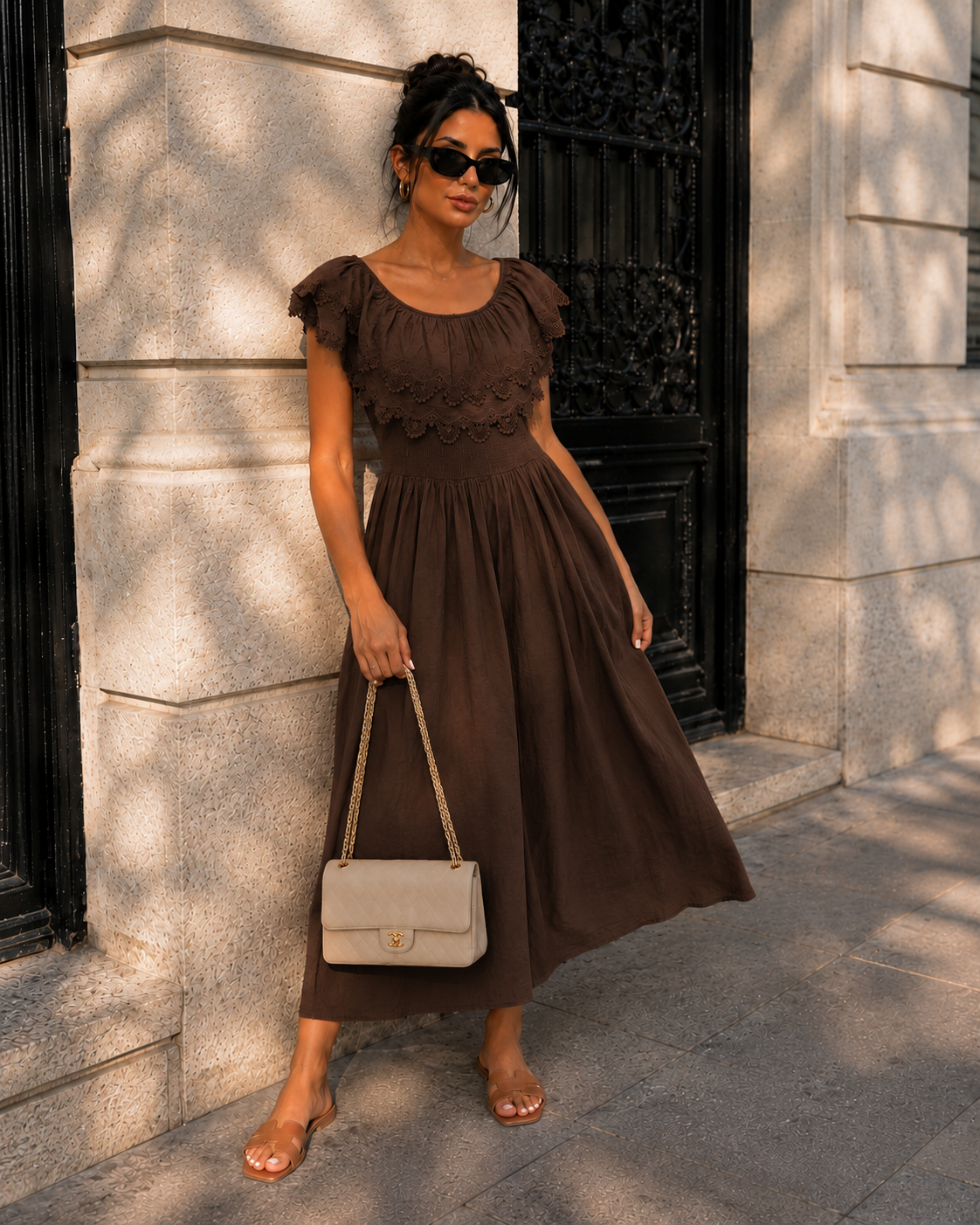 Off-shoulder jurk met broderie Bibi Donkerbruin