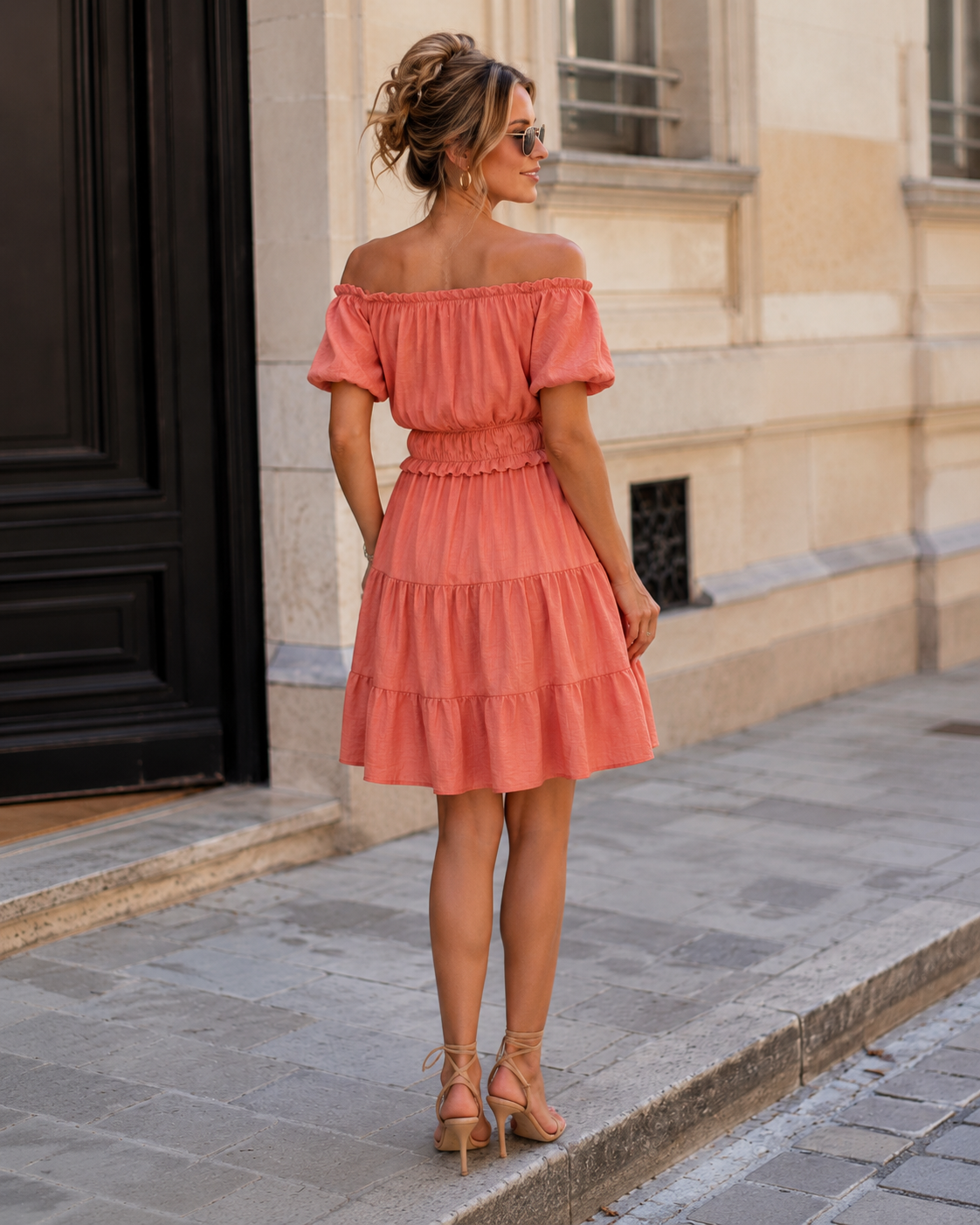 Off-shoulder jurk Noor Koraal