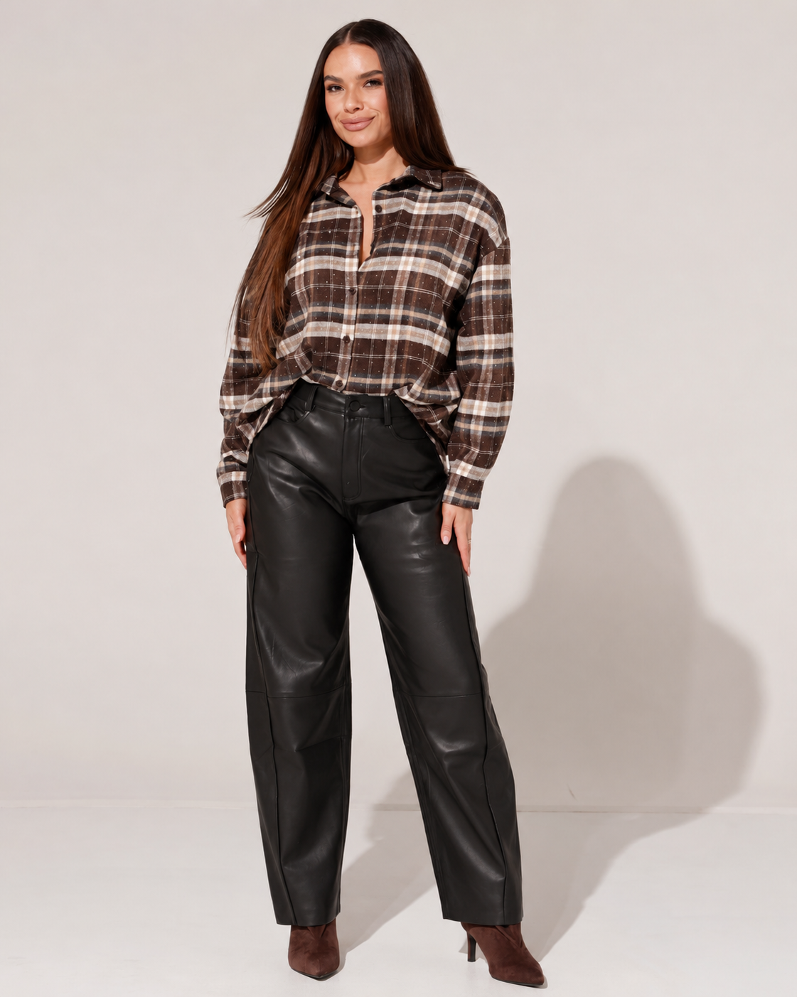 VS Miss | Leatherlook barrel broek Hazel-1 Zwart