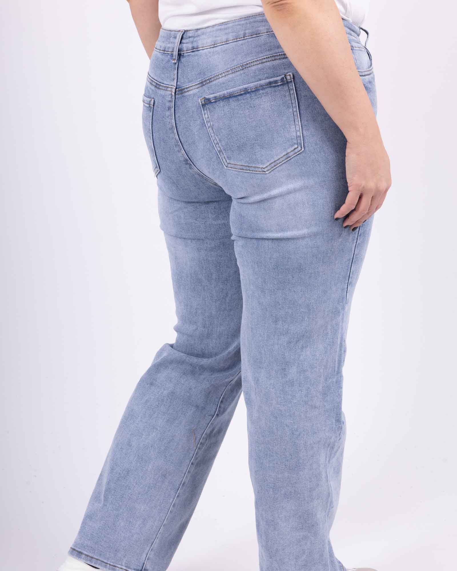 Trendy wide leg jeans dames lichtblauw plus size Goodies - achterkant plus
