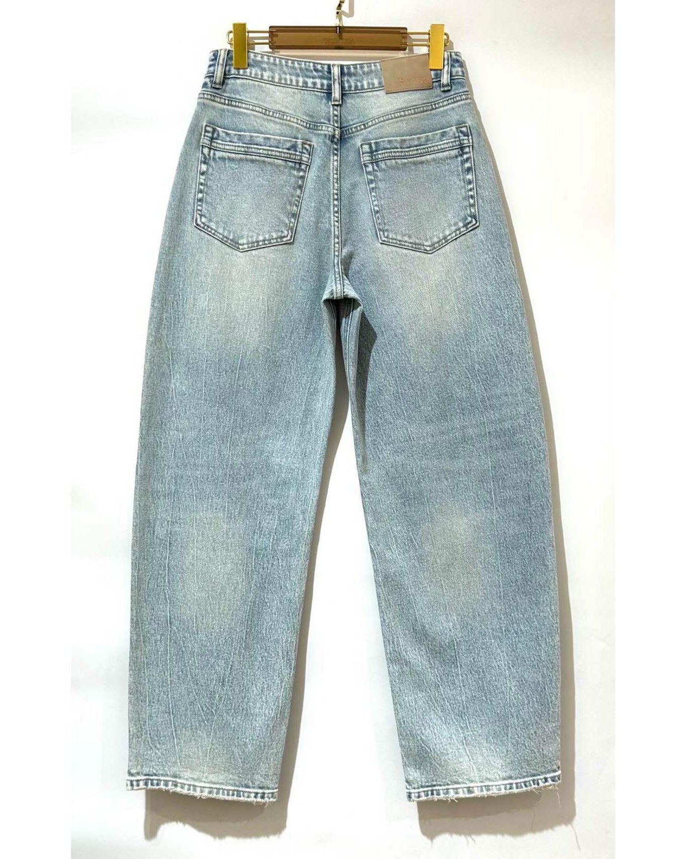 Barrel jeans dames met studs voorkant Queen Hearts - 2