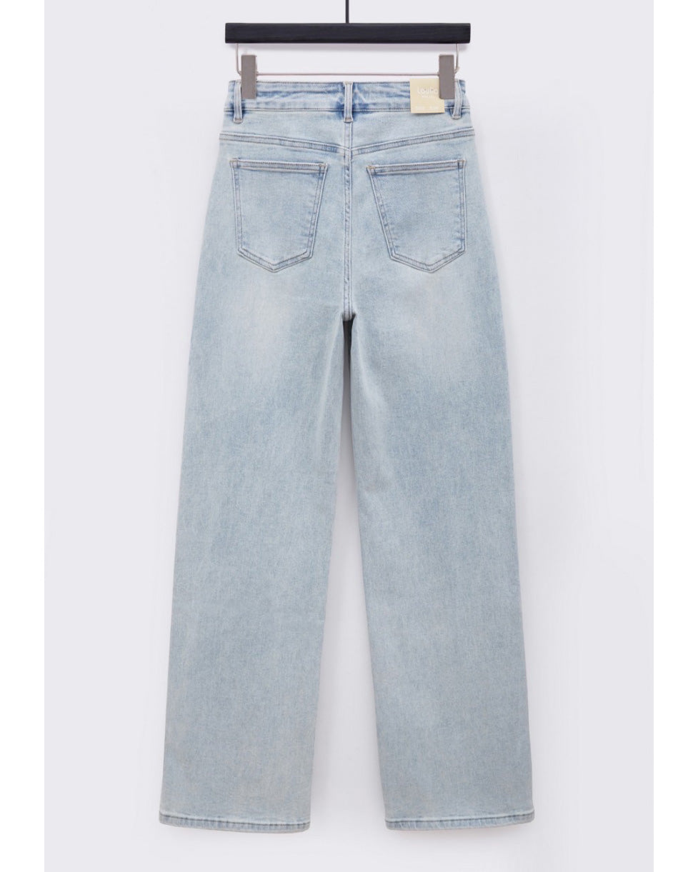 Laulia wide leg jeans full lengte lichtblauw met wijde pijpen – achterkant