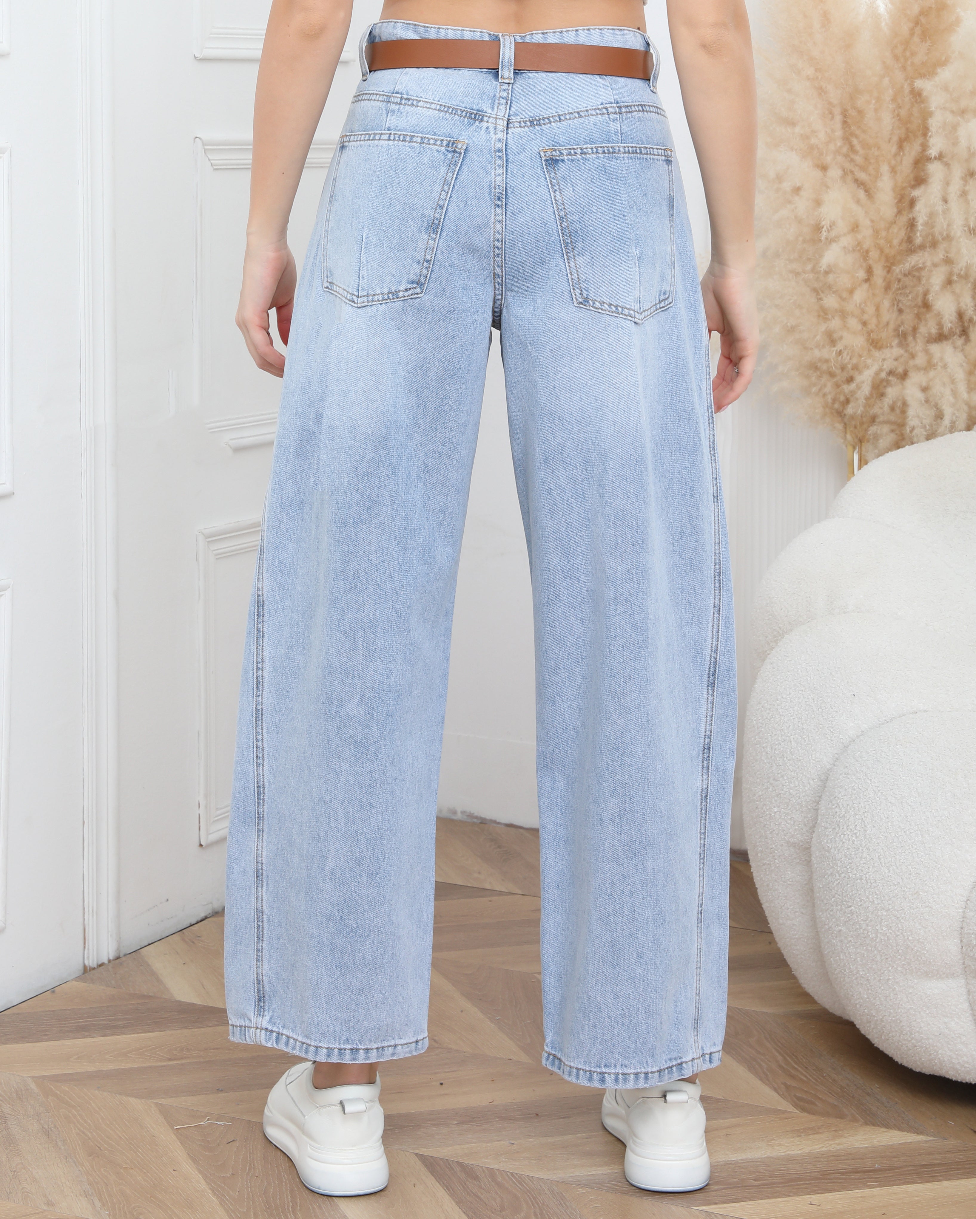 Laulia | Barrel jeans met riem Kate Lichtblauw
