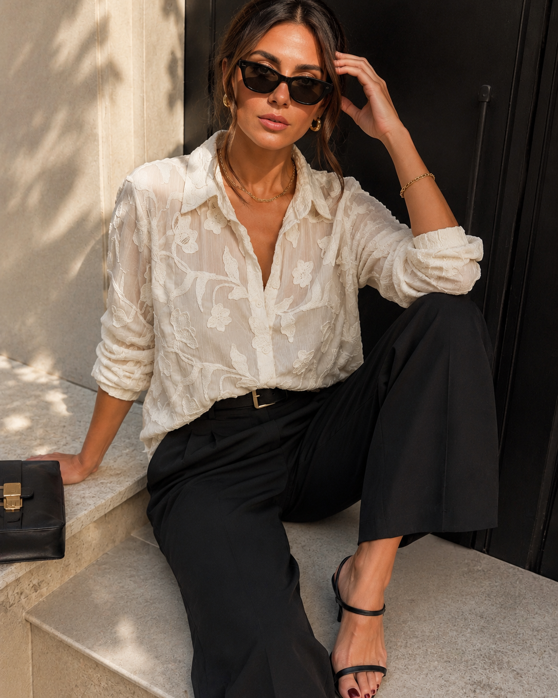 Blouse met bloemen Eef Beige