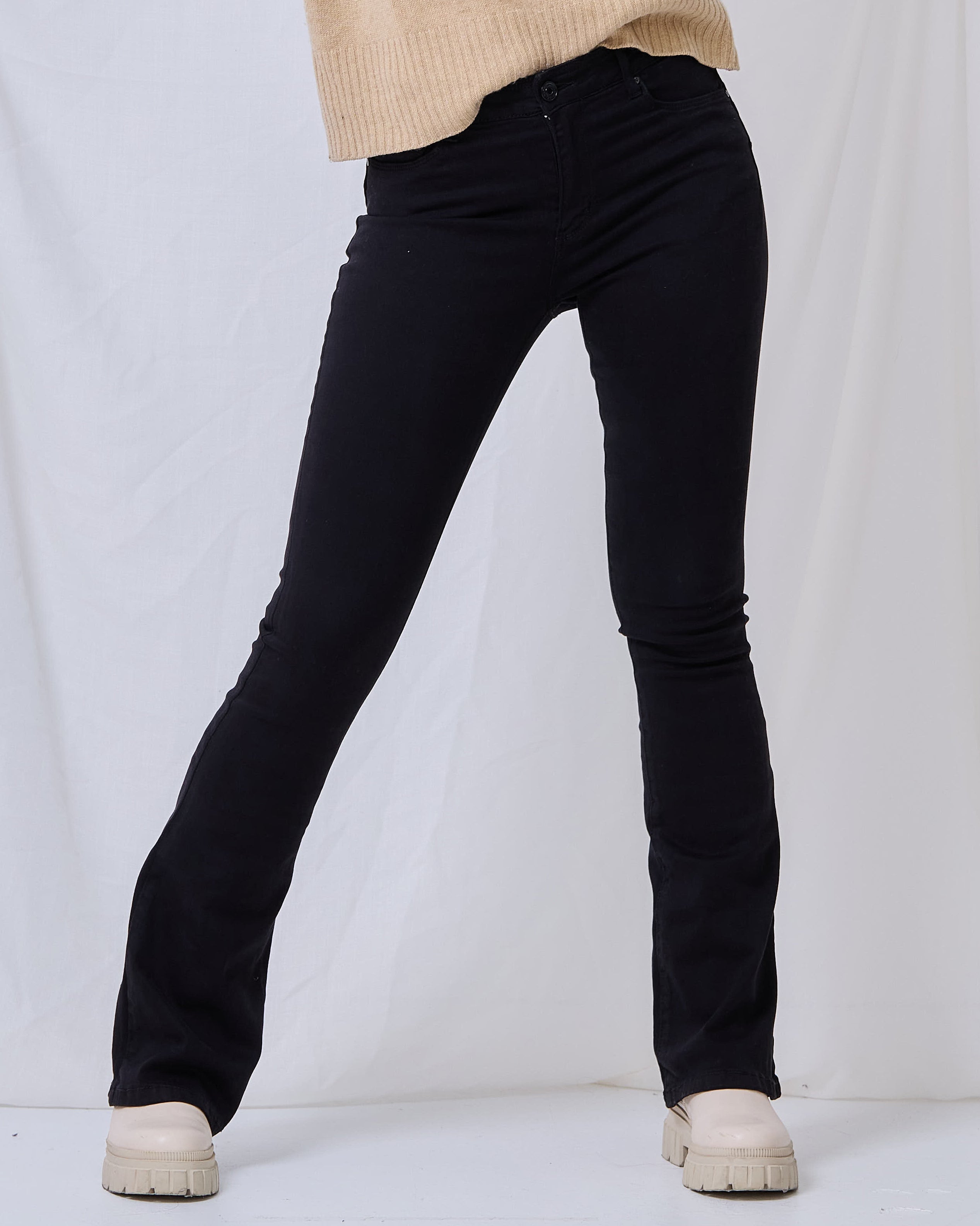 Ana & Lucy | Flared jeans Barbara-A Zwart