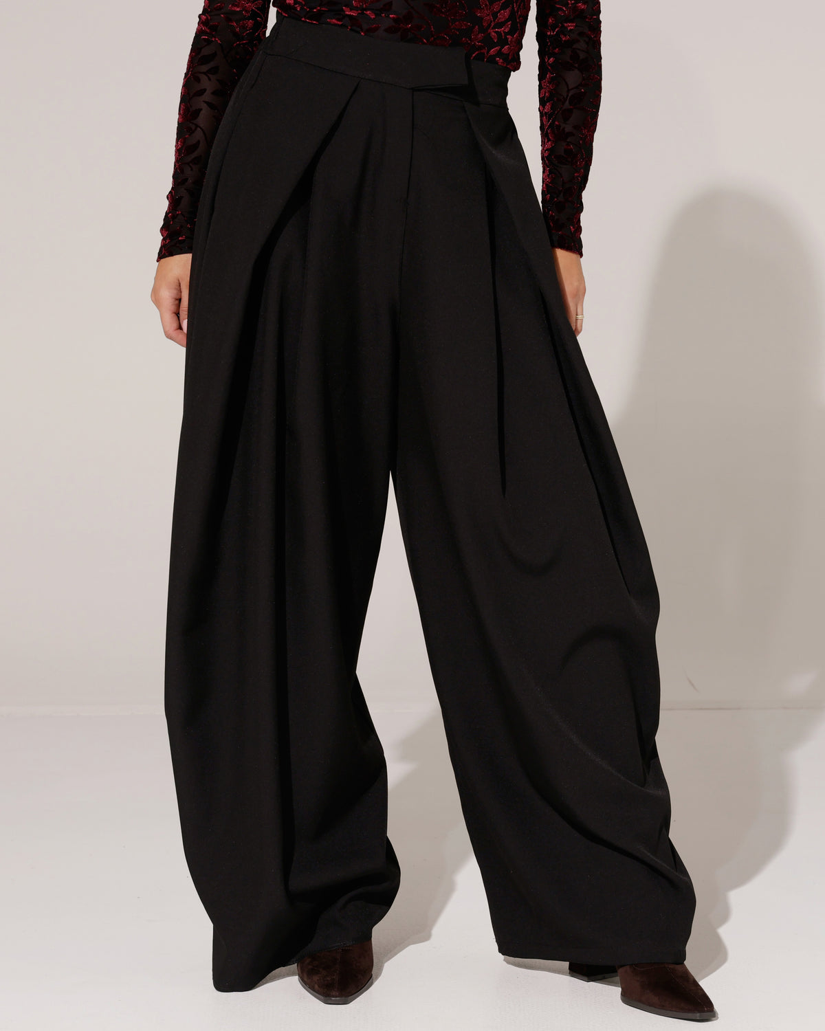 Pantalon met overslag detail Macy Zwart