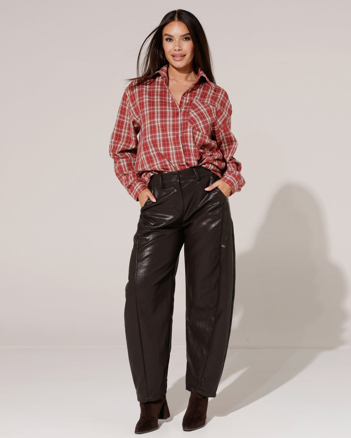 Leatherlook ballon broek Maaike Donkerbruin