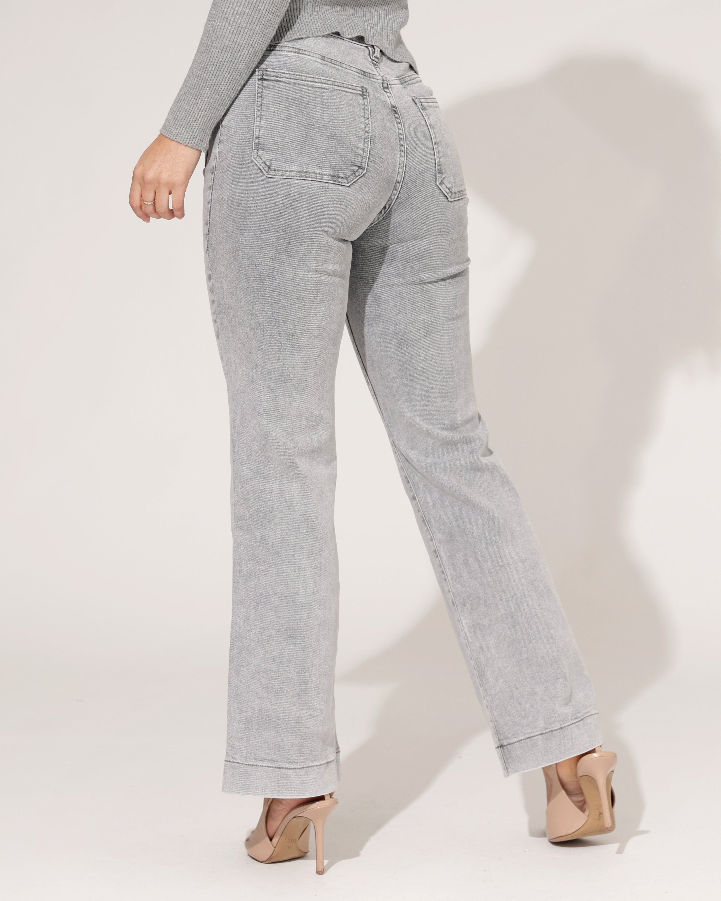 Trendy wijde jeans dames grijs high waist Folyrose - achterkant