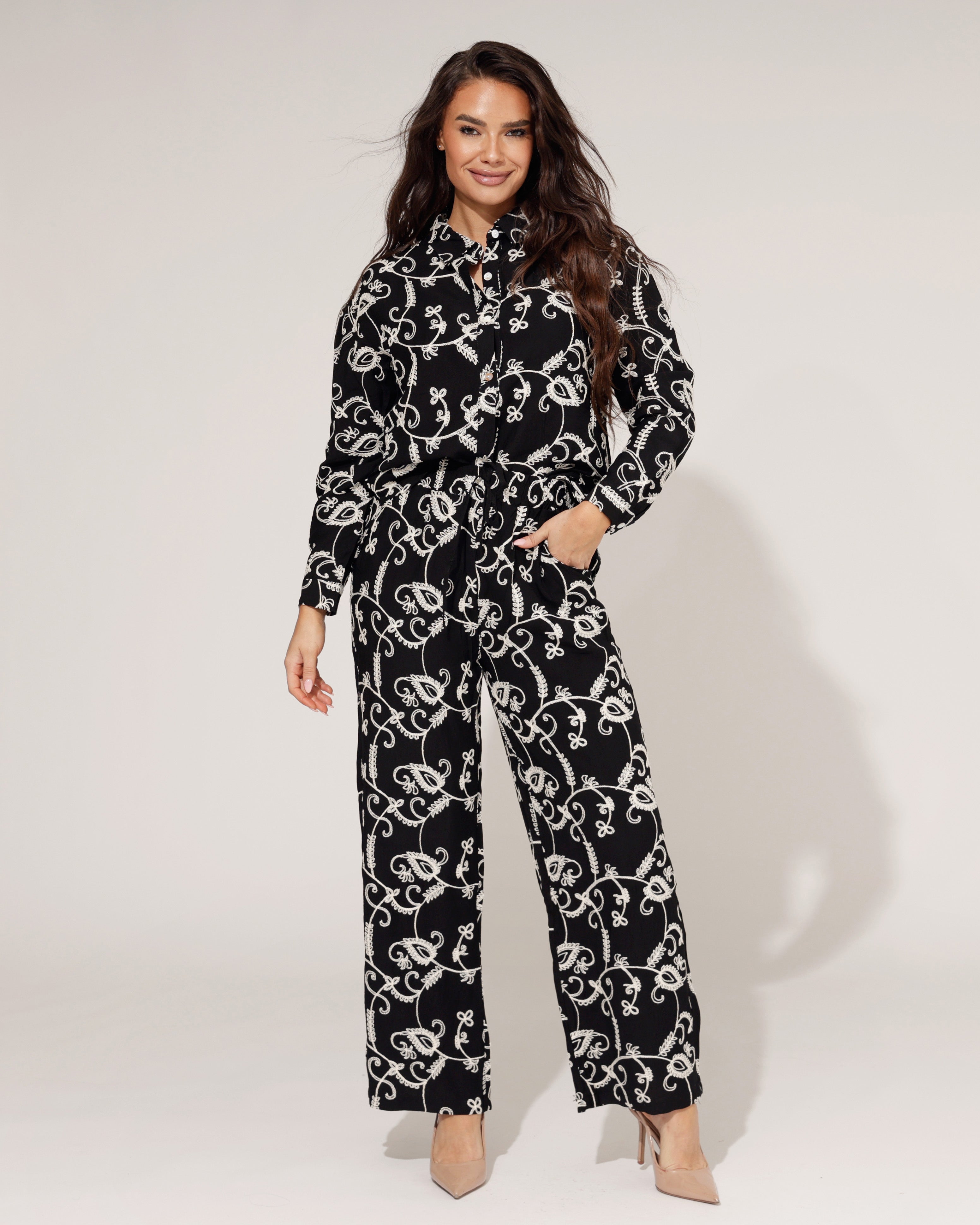 Trendy zwarte set dames met all-over print en elastische taille - 2