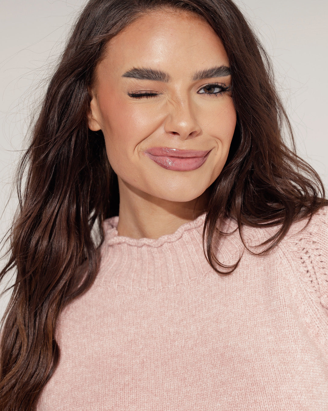 Trui Elvey Roze