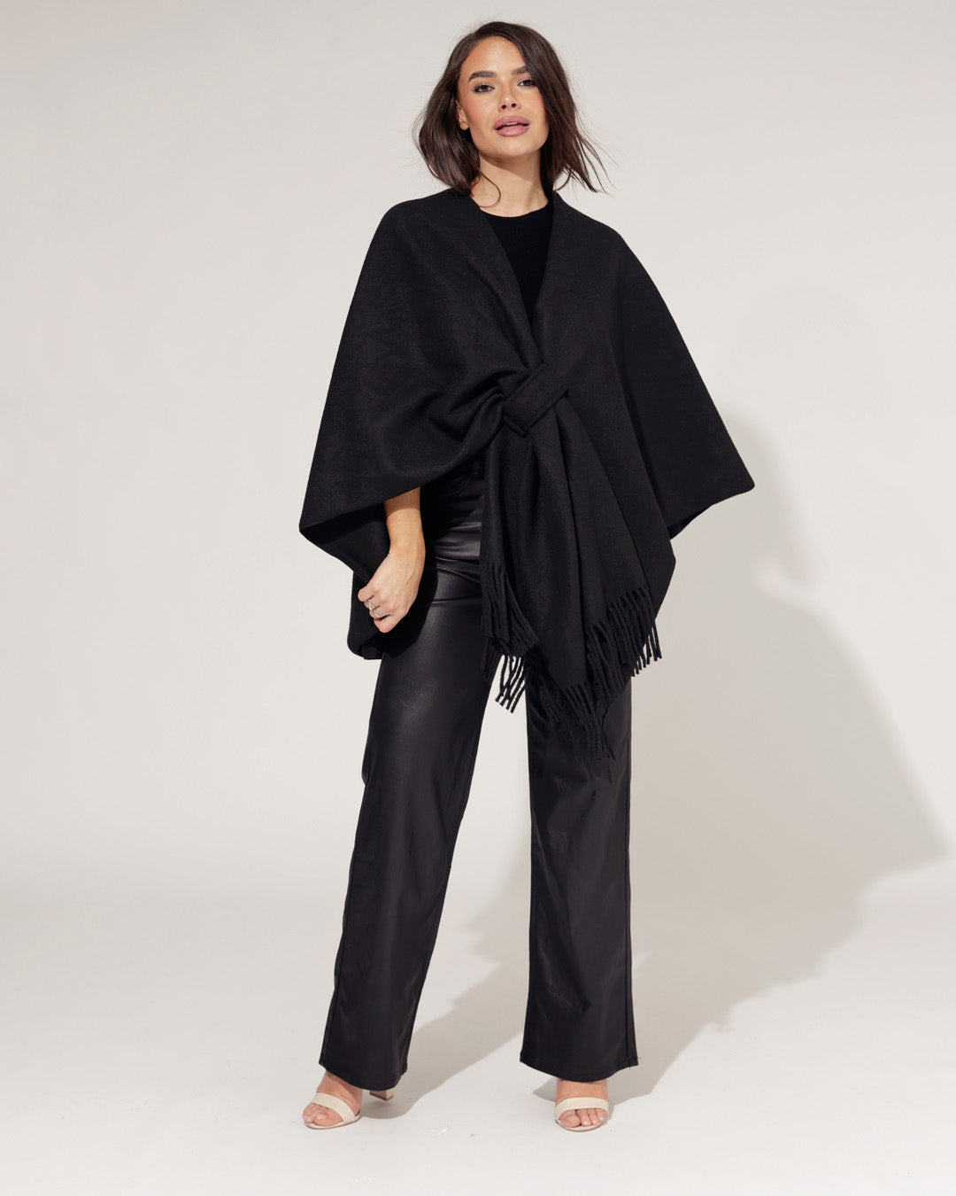 Poncho Zoe Zwart